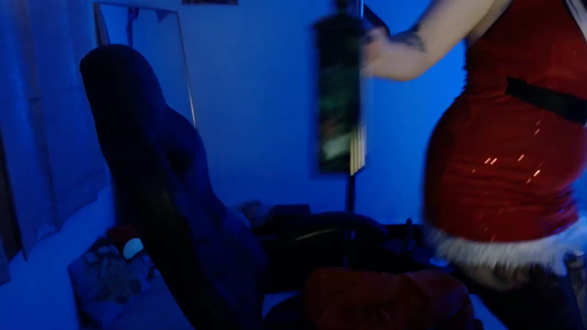 Gallery image thumbnail from SaltySiren's myfreecams stream on, 12/29/2022, 02:23 image 16 of 20