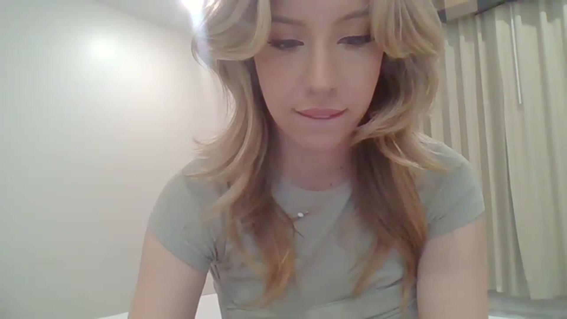 Gallery image thumbnail from SamIvery's myfreecams stream on, 02/16/2023, 03:09 image 3 of 20
