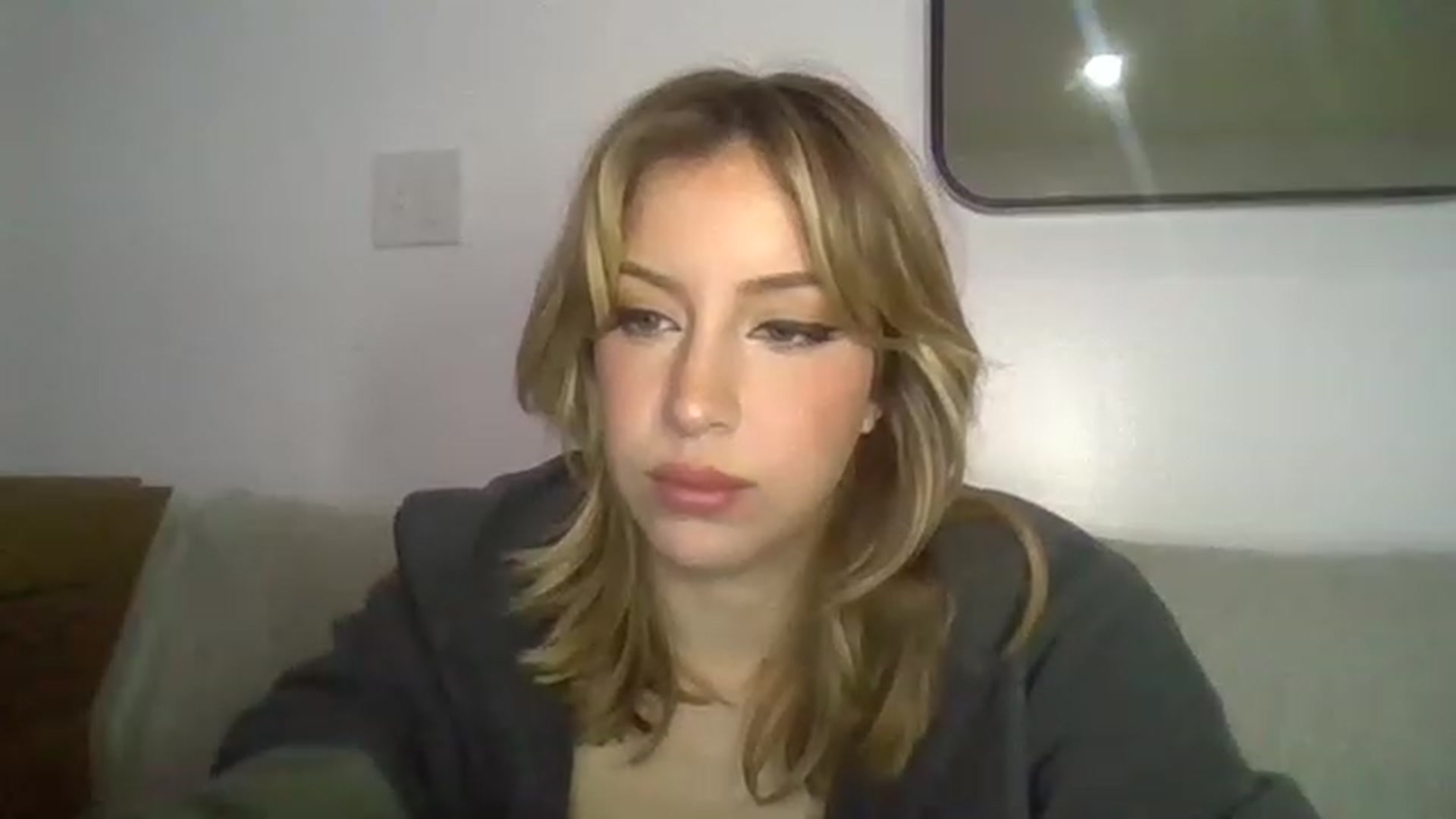 Gallery image thumbnail from SamIvery's myfreecams stream on, 03/17/2023, 07:38 image 11 of 20