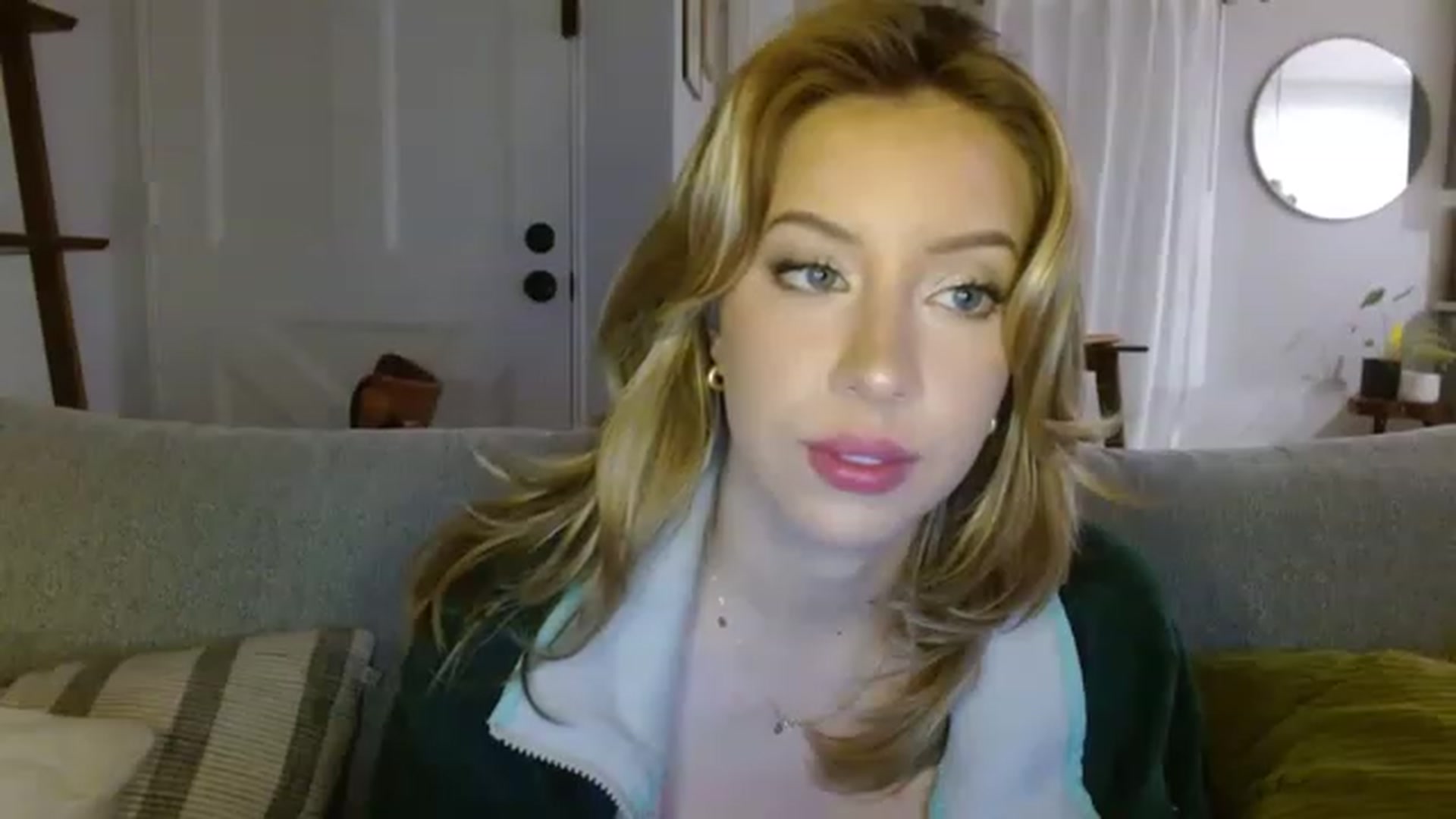 Gallery image thumbnail from SamIvery's myfreecams stream on, 06/01/2023, 03:55 image 4 of 20