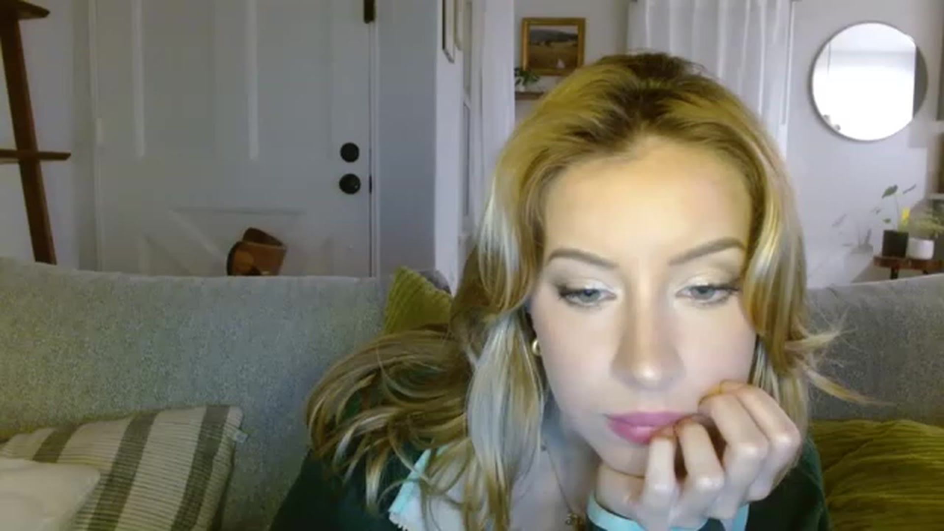 Gallery image thumbnail from SamIvery's myfreecams stream on, 06/01/2023, 03:55 image 5 of 20