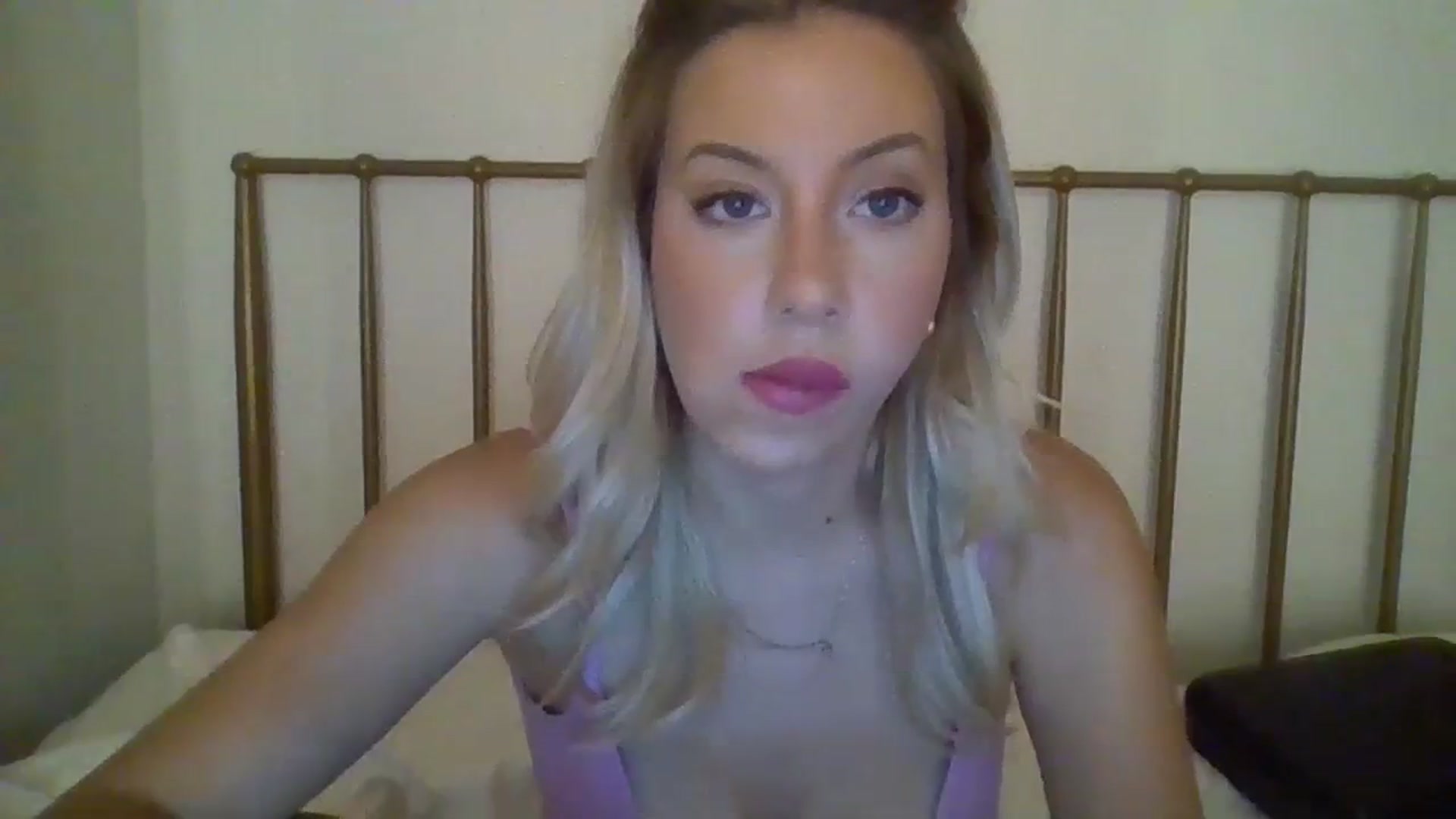 Gallery image thumbnail from SamIvery's myfreecams stream on, 07/19/2023, 04:28 image 2 of 20