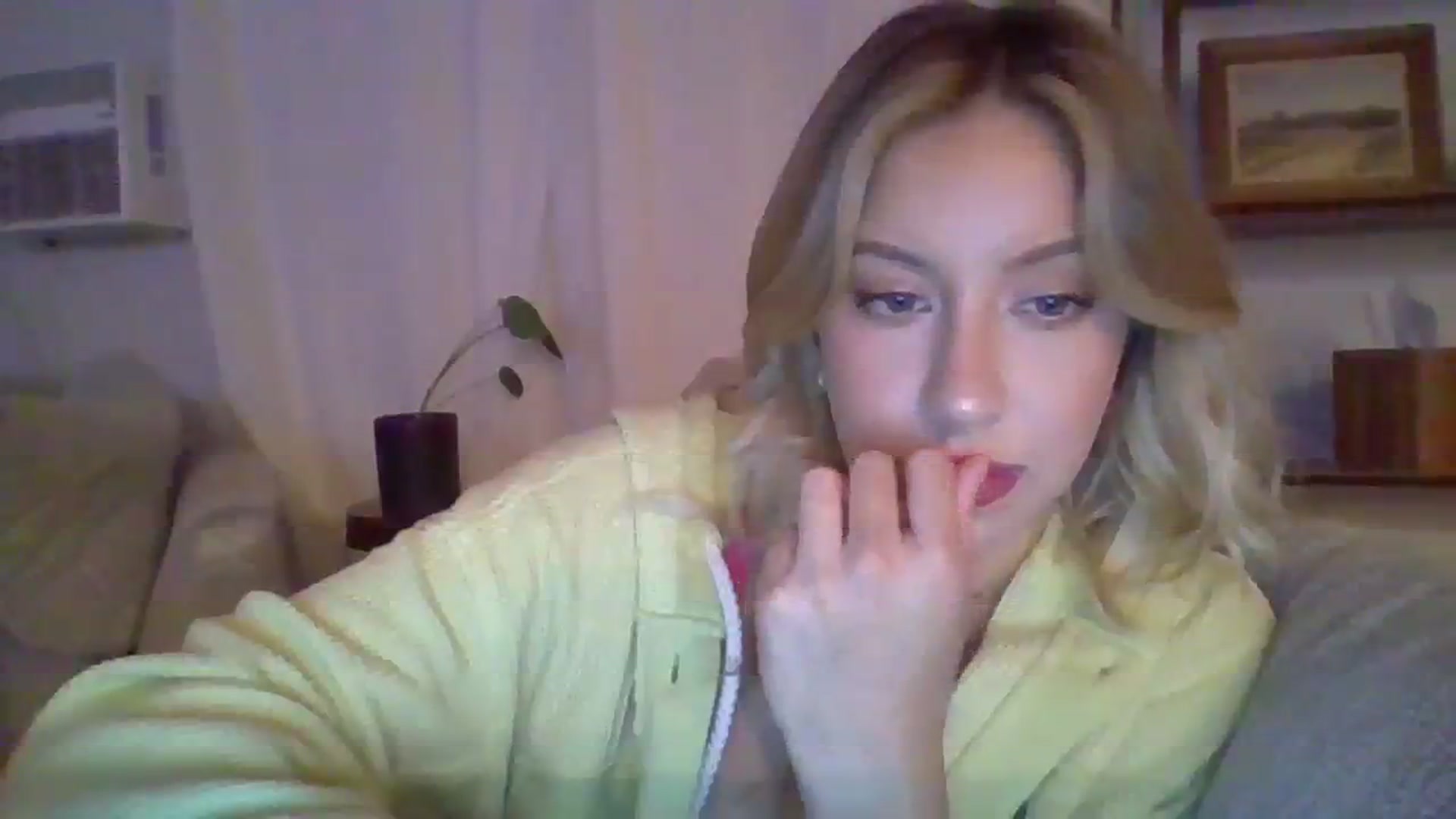 Gallery image thumbnail from SamIvery's myfreecams stream on, 07/25/2023, 05:35 image 13 of 20