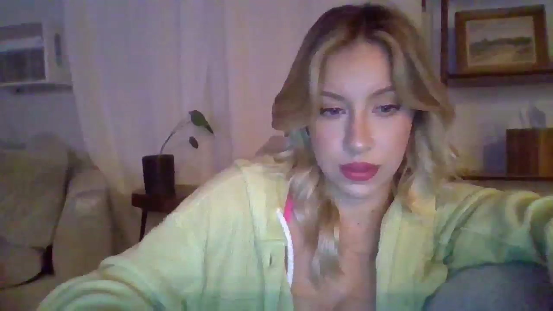 Gallery image thumbnail from SamIvery's myfreecams stream on, 07/25/2023, 05:35 image 16 of 20