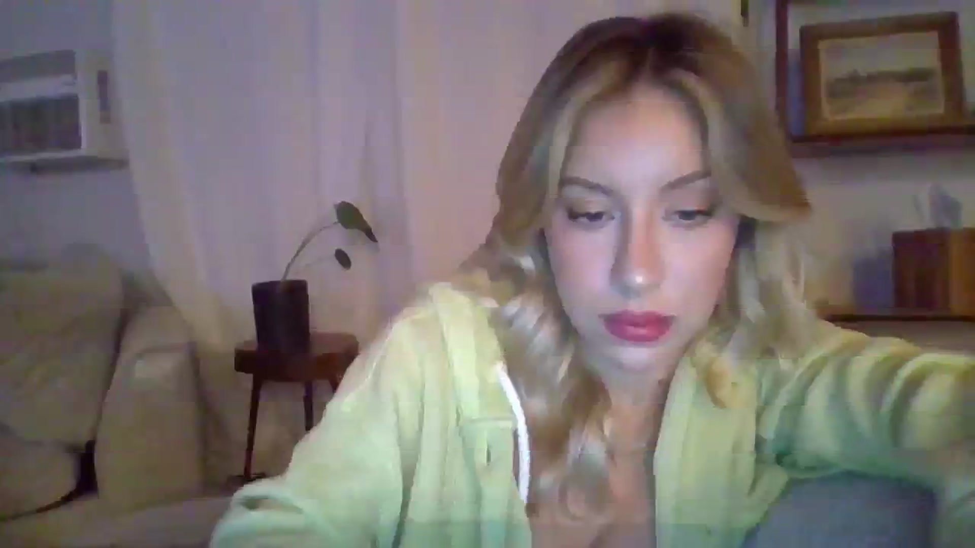Gallery image thumbnail from SamIvery's myfreecams stream on, 07/25/2023, 05:35 image 14 of 20