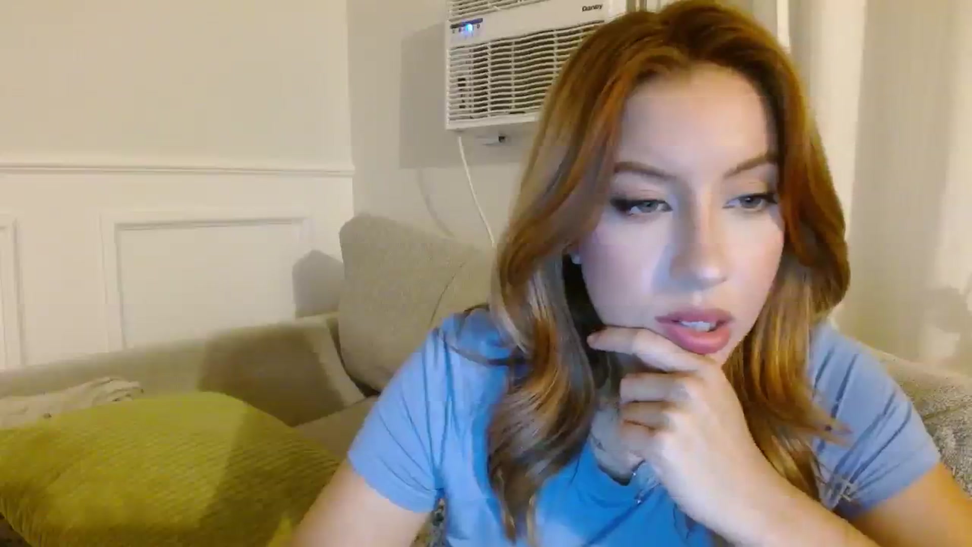 Gallery image thumbnail from SamIvery's myfreecams stream on, 08/17/2023, 06:13 image 14 of 20
