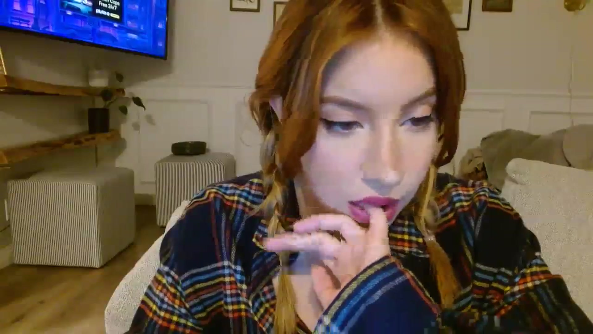 Gallery image thumbnail from SamIvery's myfreecams stream on, 08/29/2023, 05:20 image 13 of 20
