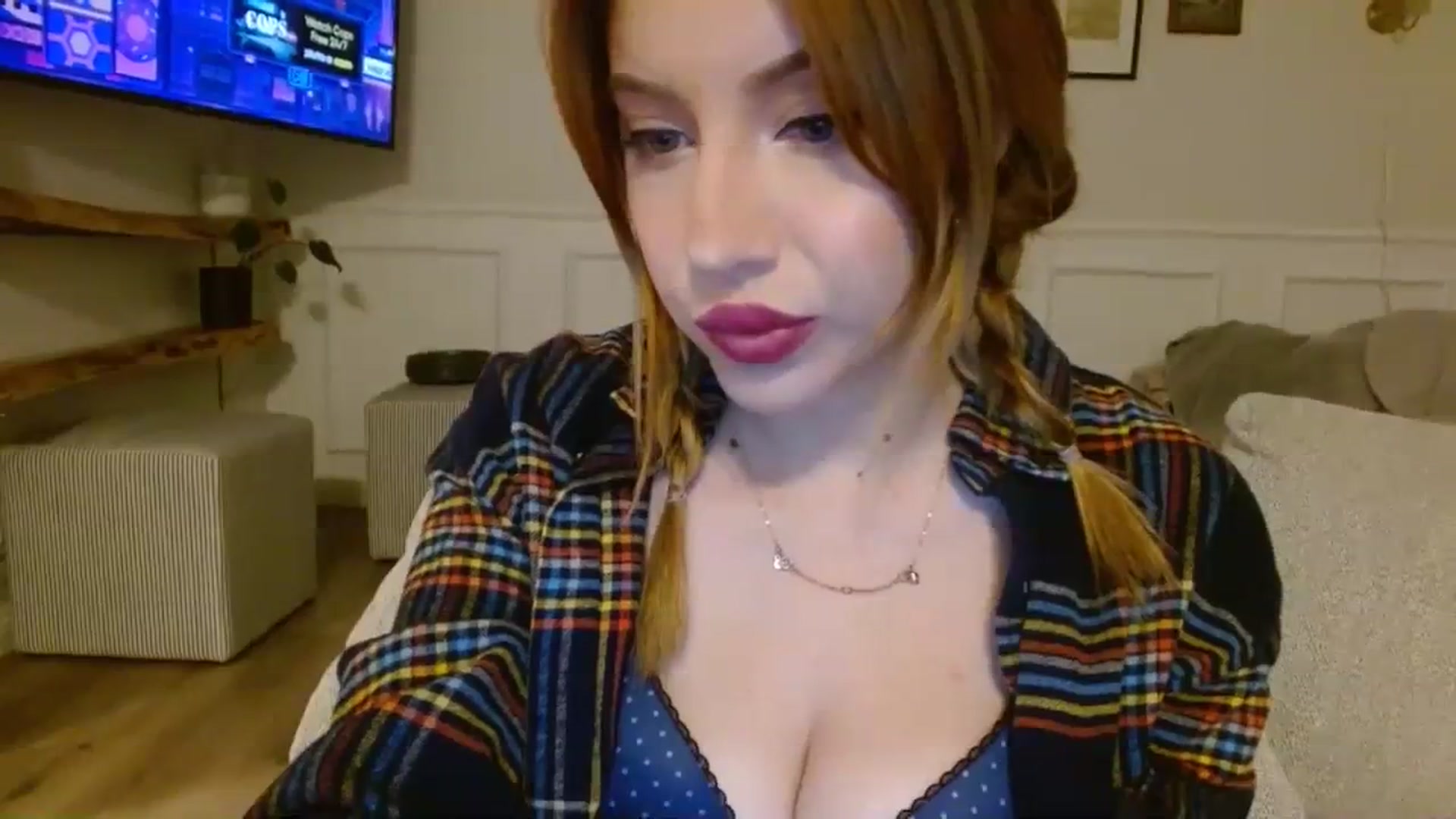 Gallery image thumbnail from SamIvery's myfreecams stream on, 08/29/2023, 05:20 image 7 of 20