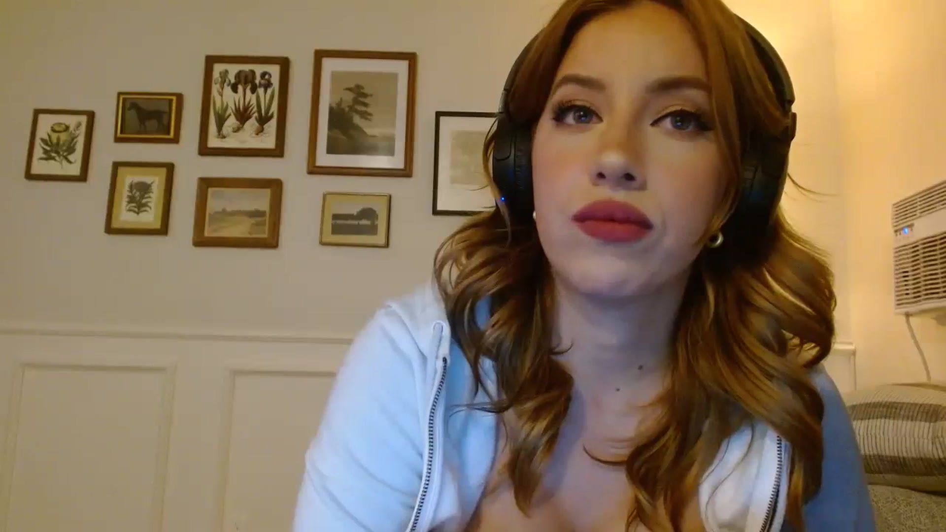 Gallery image thumbnail from SamIvery's myfreecams stream on, 09/02/2023, 05:46 image 2 of 20
