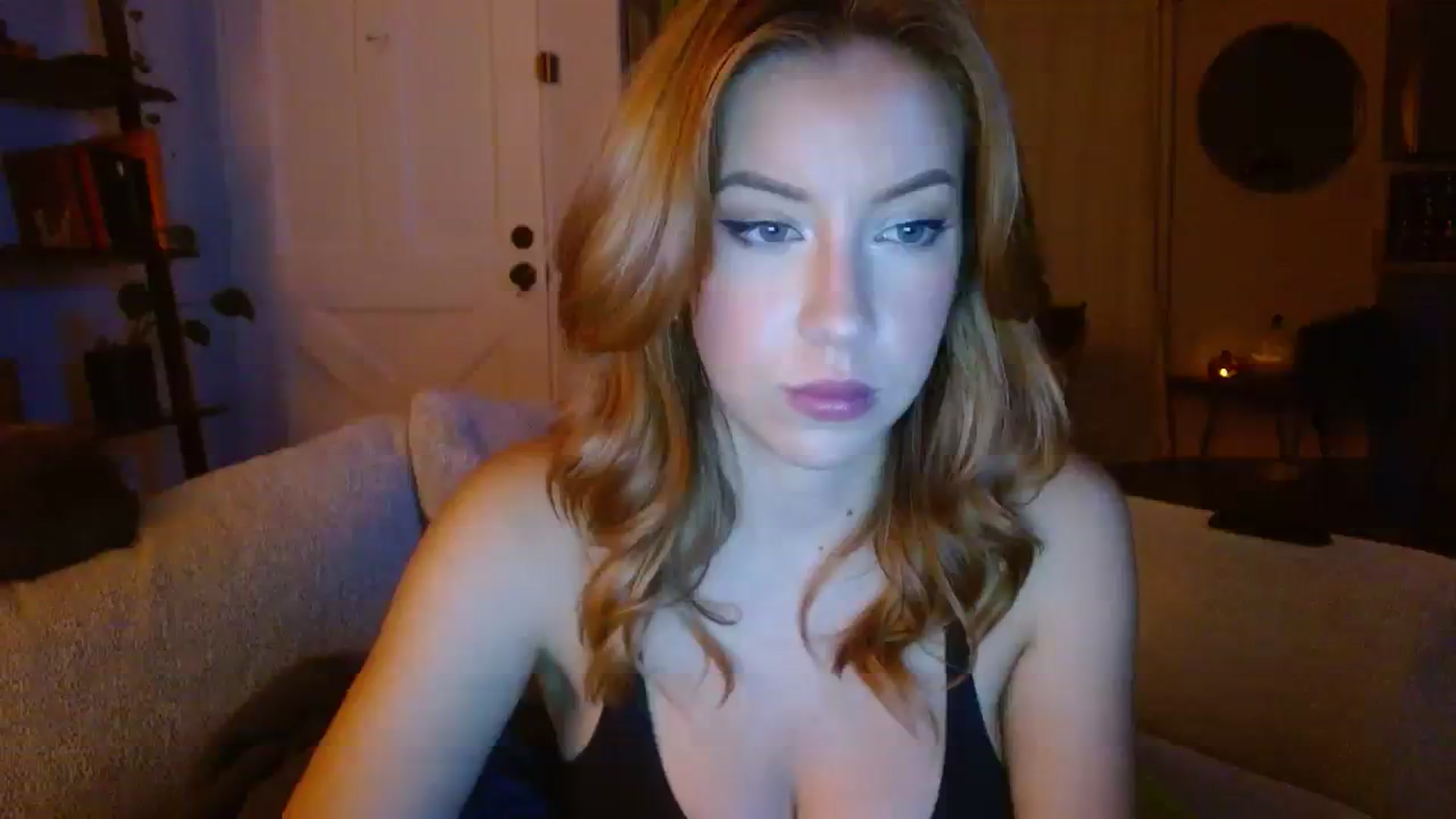 Gallery image thumbnail from SamIvery's myfreecams stream on, 09/14/2023, 05:58 image 17 of 20
