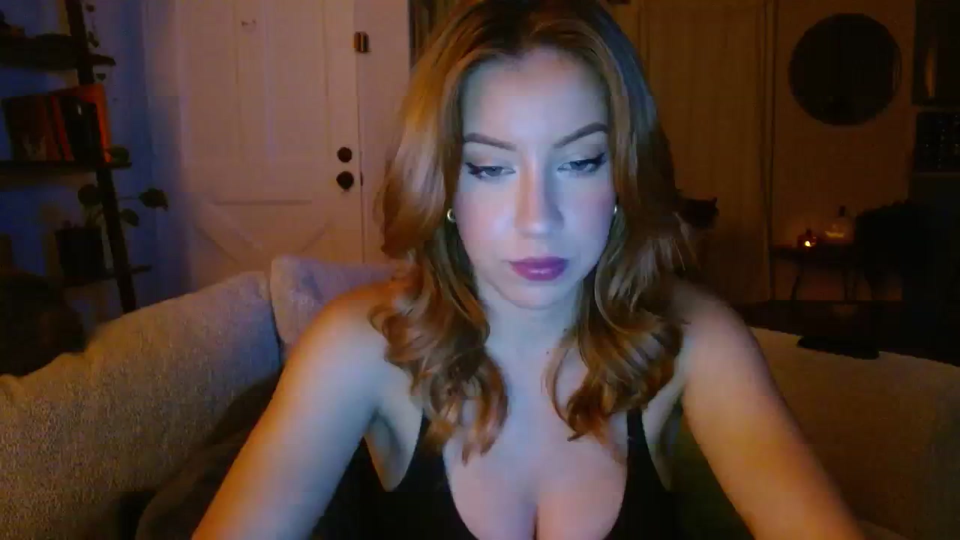 Gallery image thumbnail from SamIvery's myfreecams stream on, 09/14/2023, 05:58 image 5 of 20