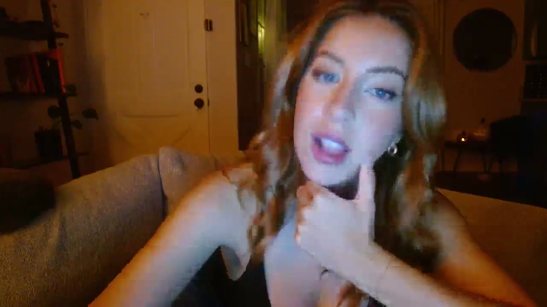 Gallery image thumbnail from SamIvery's myfreecams stream on, 09/14/2023, 06:42 image 18 of 20