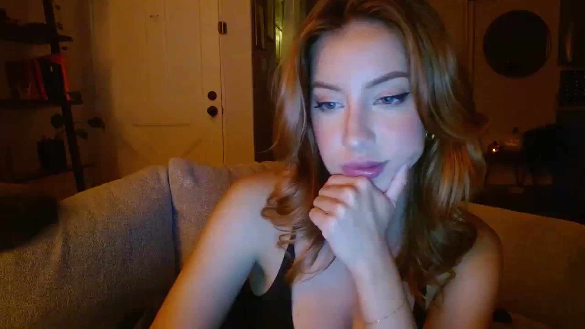 Gallery image thumbnail from SamIvery's myfreecams stream on, 09/14/2023, 07:15 image 1 of 20