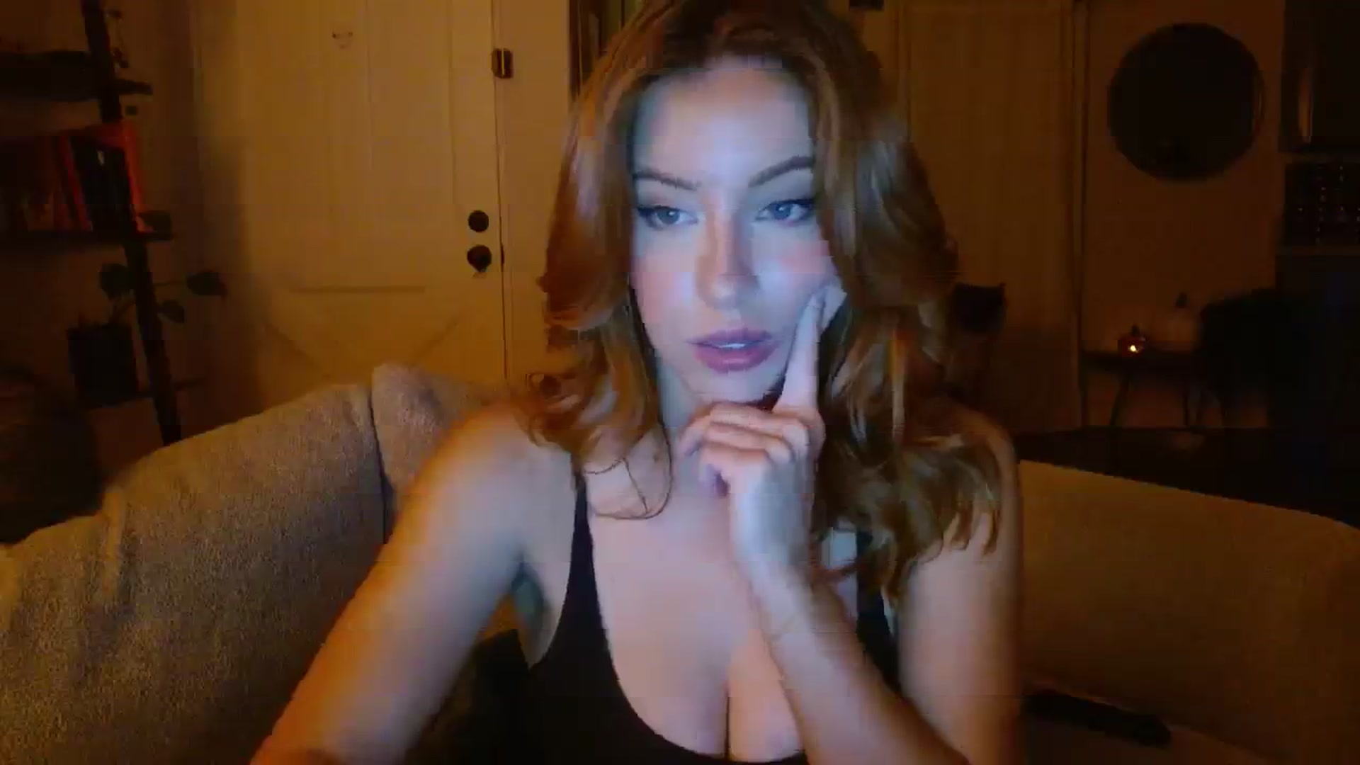 Gallery image thumbnail from SamIvery's myfreecams stream on, 09/14/2023, 07:15 image 12 of 20