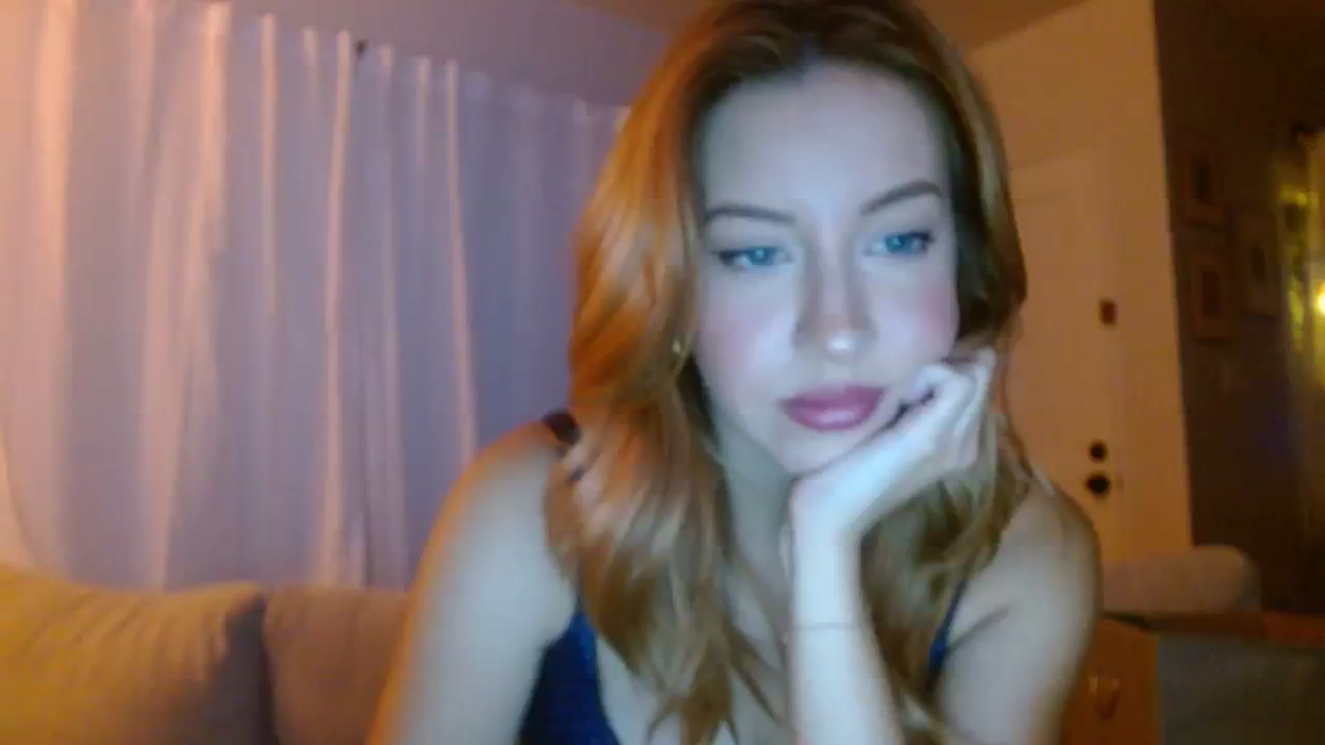 Gallery image thumbnail from SamIvery's myfreecams stream on, 09/19/2023, 07:25 image 19 of 20
