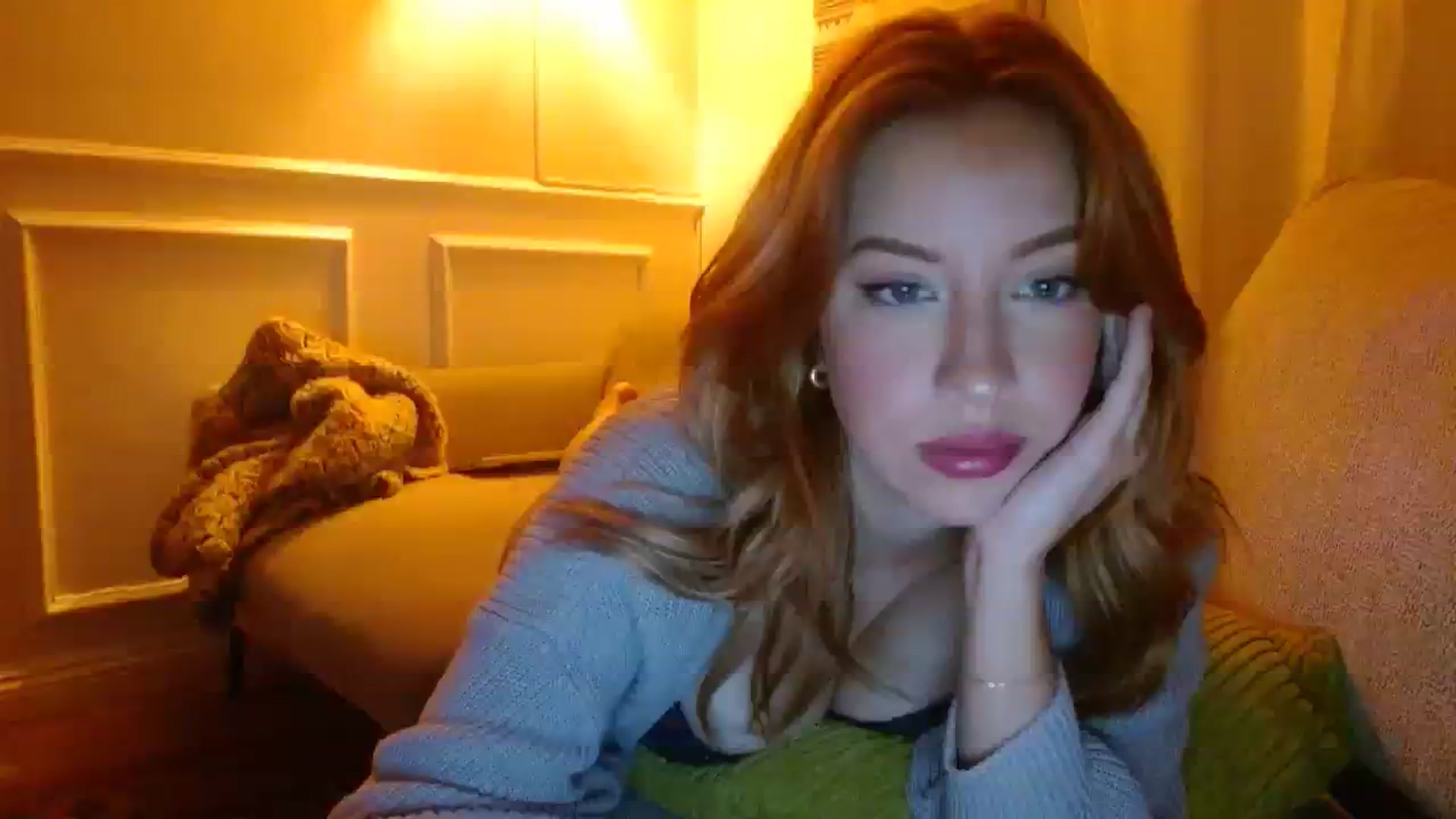 Gallery image thumbnail from SamIvery's myfreecams stream on, 09/19/2023, 07:25 image 7 of 20