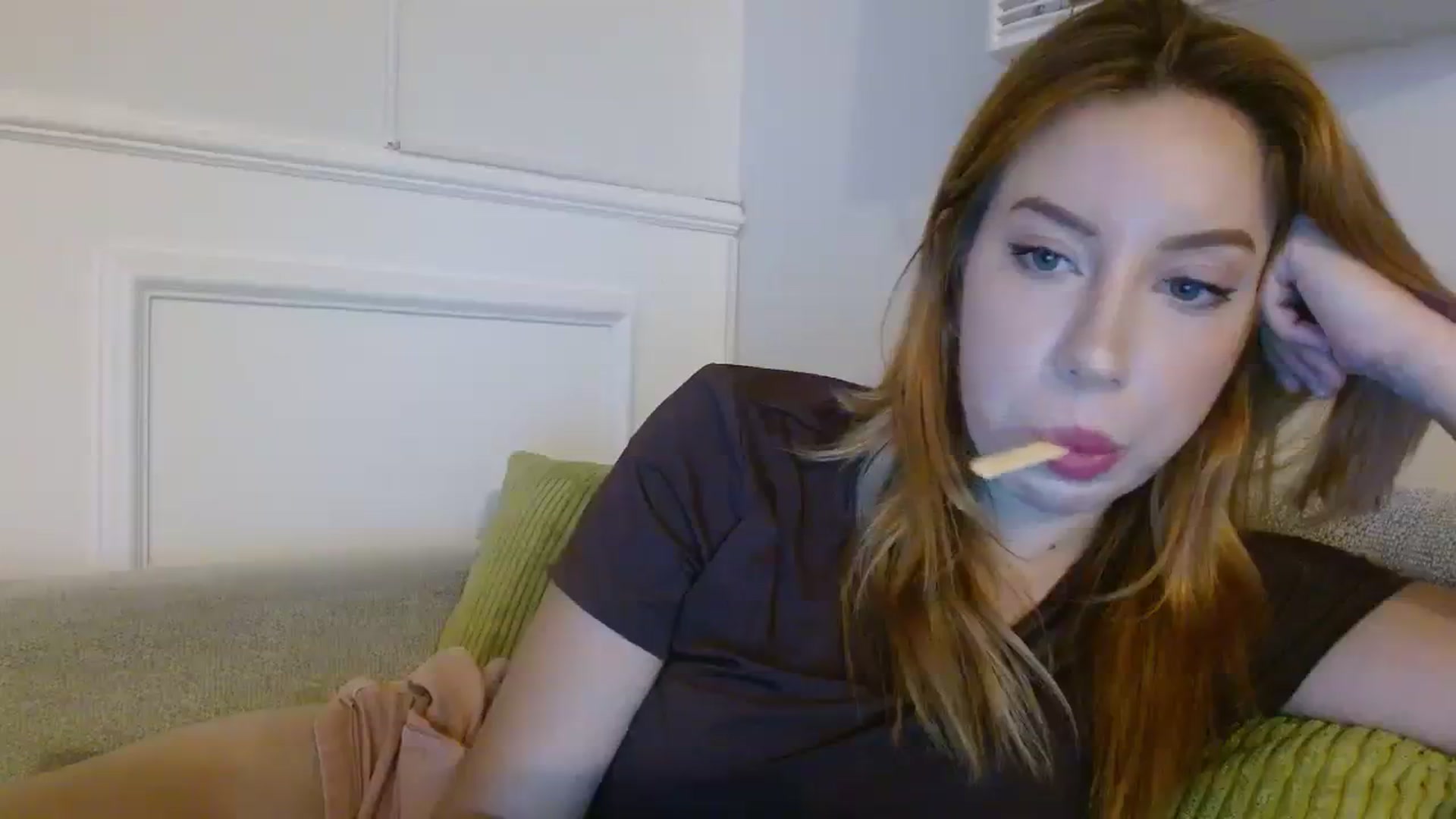 Gallery image thumbnail from SamIvery's myfreecams stream on, 09/20/2023, 06:07 image 15 of 20