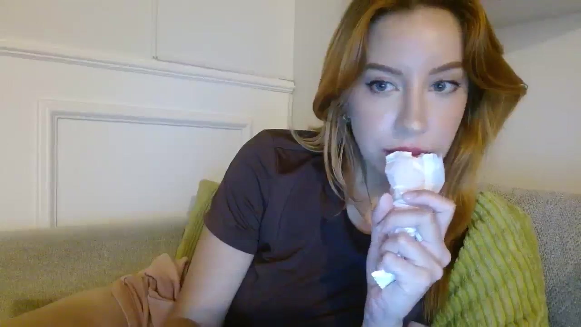 Gallery image thumbnail from SamIvery's myfreecams stream on, 09/20/2023, 06:07 image 3 of 20