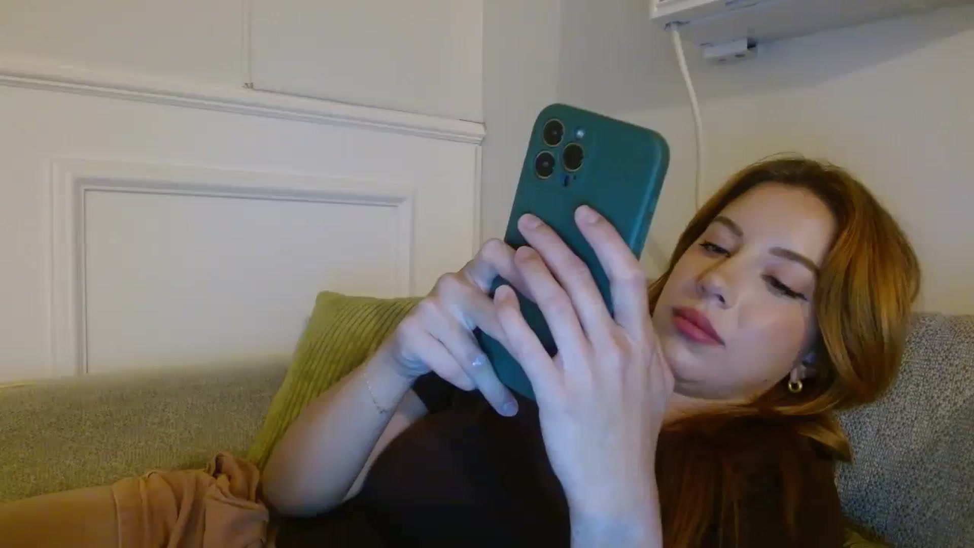 Gallery image thumbnail from SamIvery's myfreecams stream on, 09/20/2023, 06:40 image 18 of 20