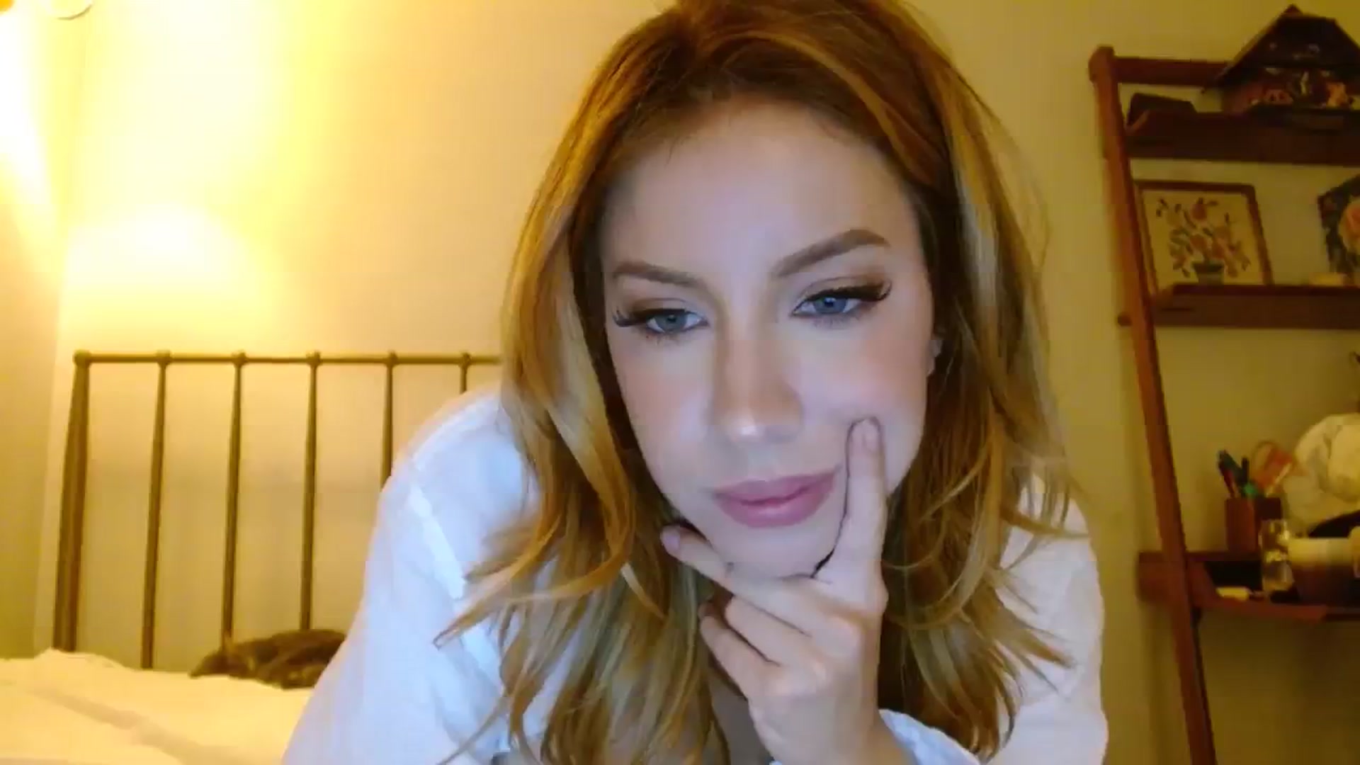 Gallery image thumbnail from SamIvery's myfreecams stream on, 10/11/2023, 06:21 image 13 of 20