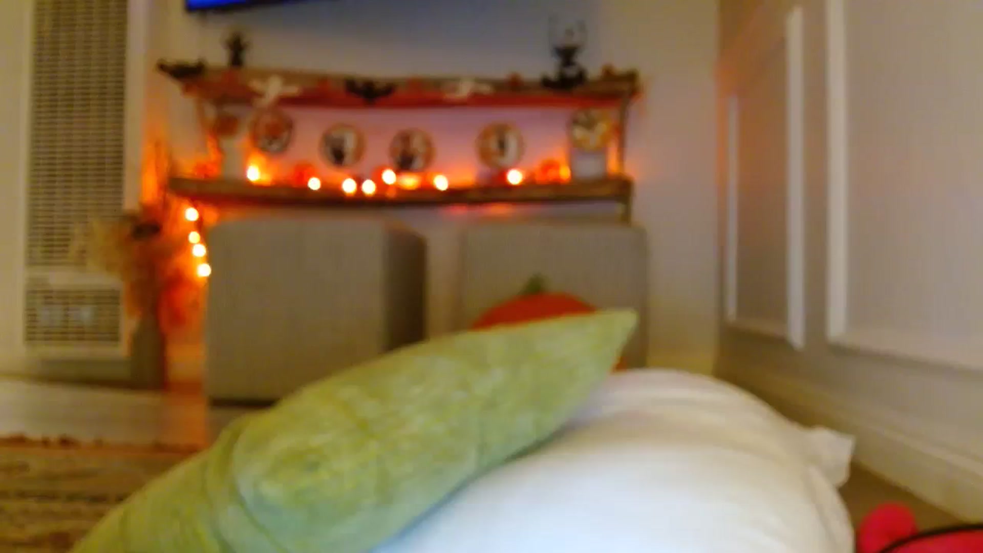 Gallery image thumbnail from SamIvery's myfreecams stream on, 10/20/2023, 04:25 image 17 of 20