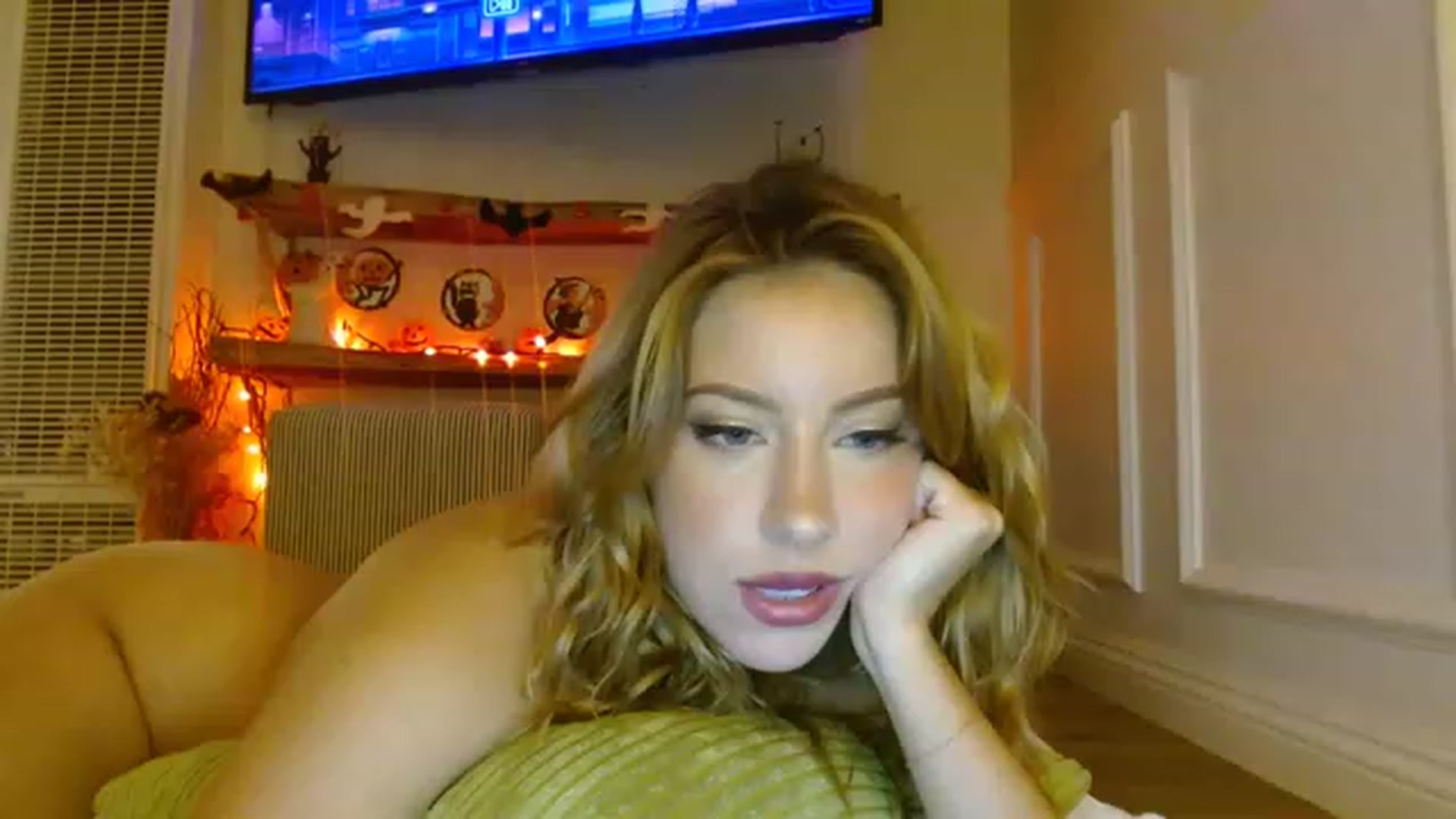 Gallery image thumbnail from SamIvery's myfreecams stream on, 10/20/2023, 06:06 image 13 of 20