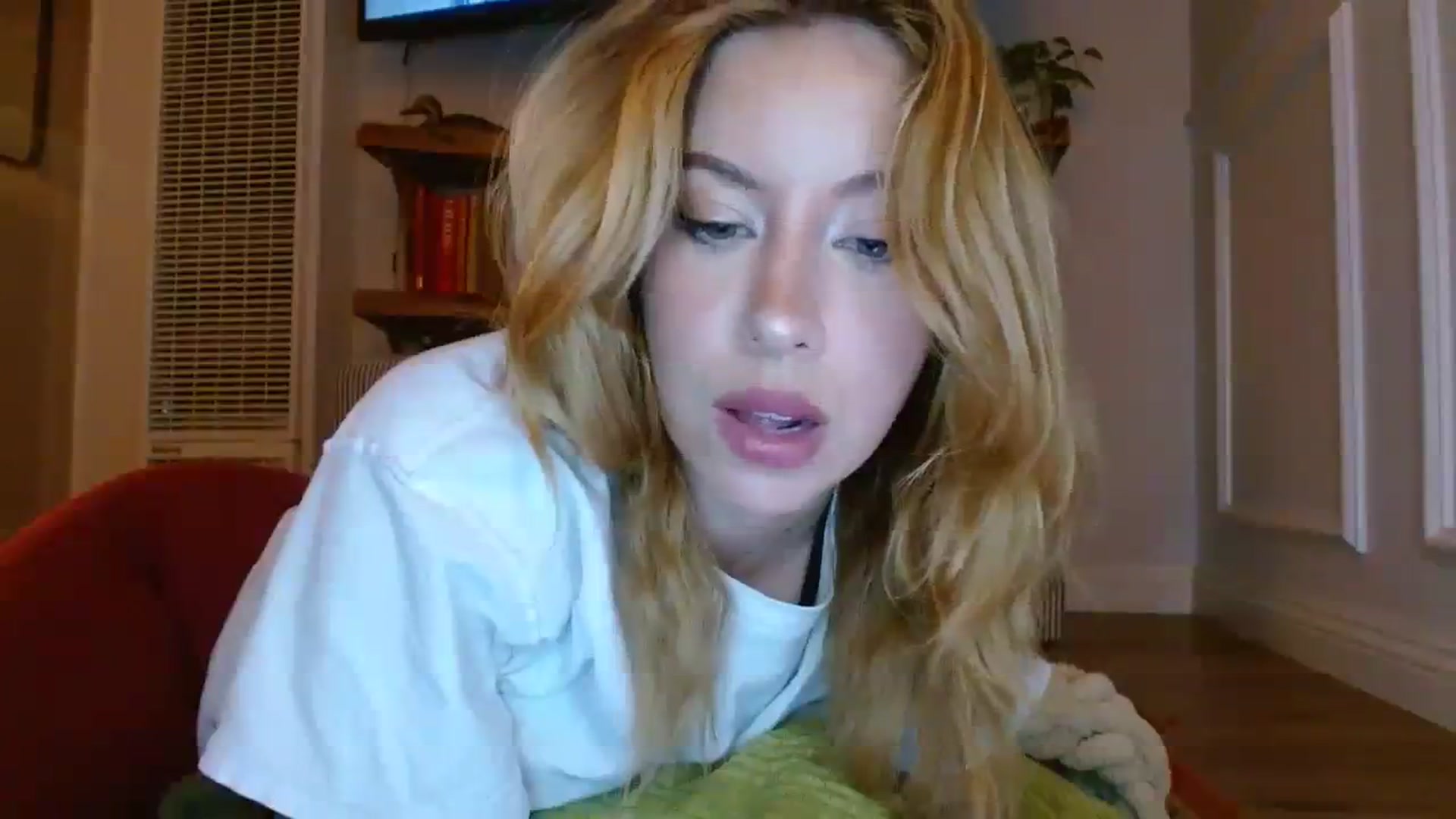 Gallery image thumbnail from SamIvery's myfreecams stream on, 11/09/2023, 07:28 image 20 of 20