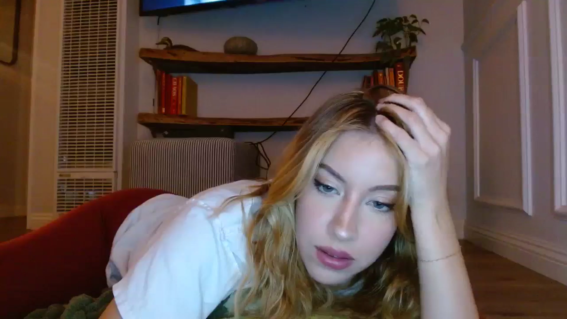 Gallery image thumbnail from SamIvery's myfreecams stream on, 11/09/2023, 07:28 image 11 of 20