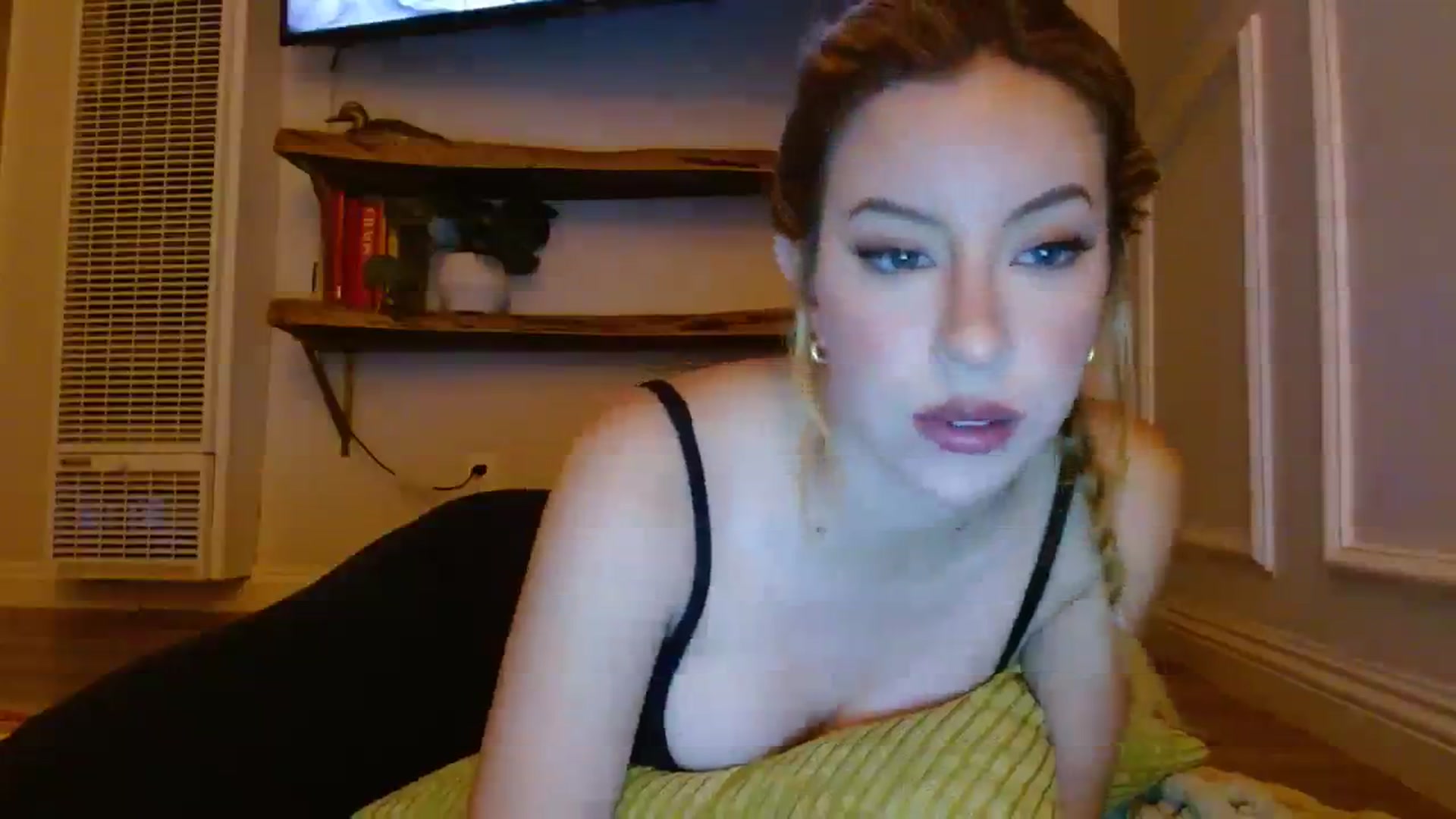 Gallery image thumbnail from SamIvery's myfreecams stream on, 11/28/2023, 05:59 image 20 of 20