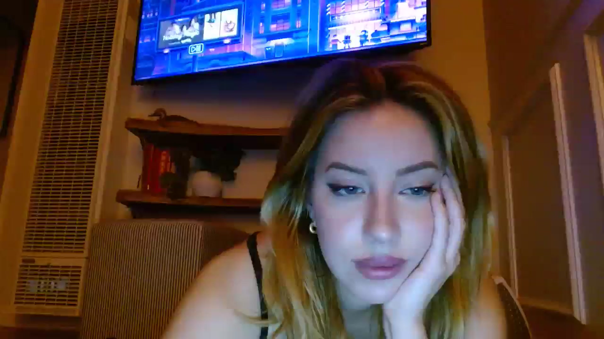 Gallery image thumbnail from SamIvery's myfreecams stream on, 11/30/2023, 06:55 image 11 of 20
