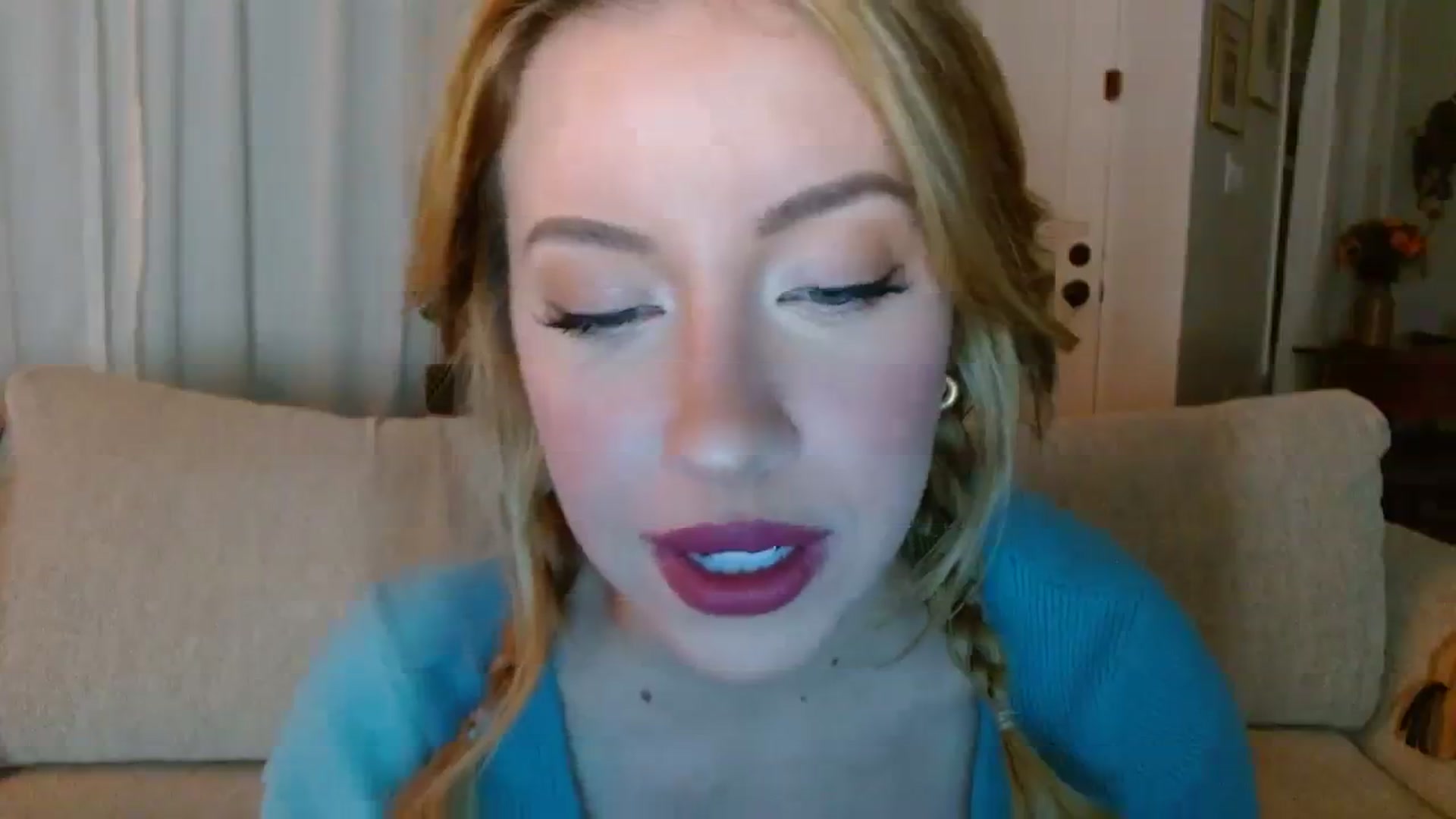 Gallery image thumbnail from SamIvery's myfreecams stream on, 12/03/2023, 07:35 image 3 of 20