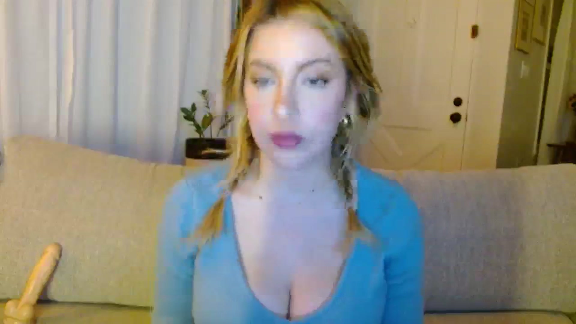 Gallery image thumbnail from SamIvery's myfreecams stream on, 12/03/2023, 08:29 image 16 of 20
