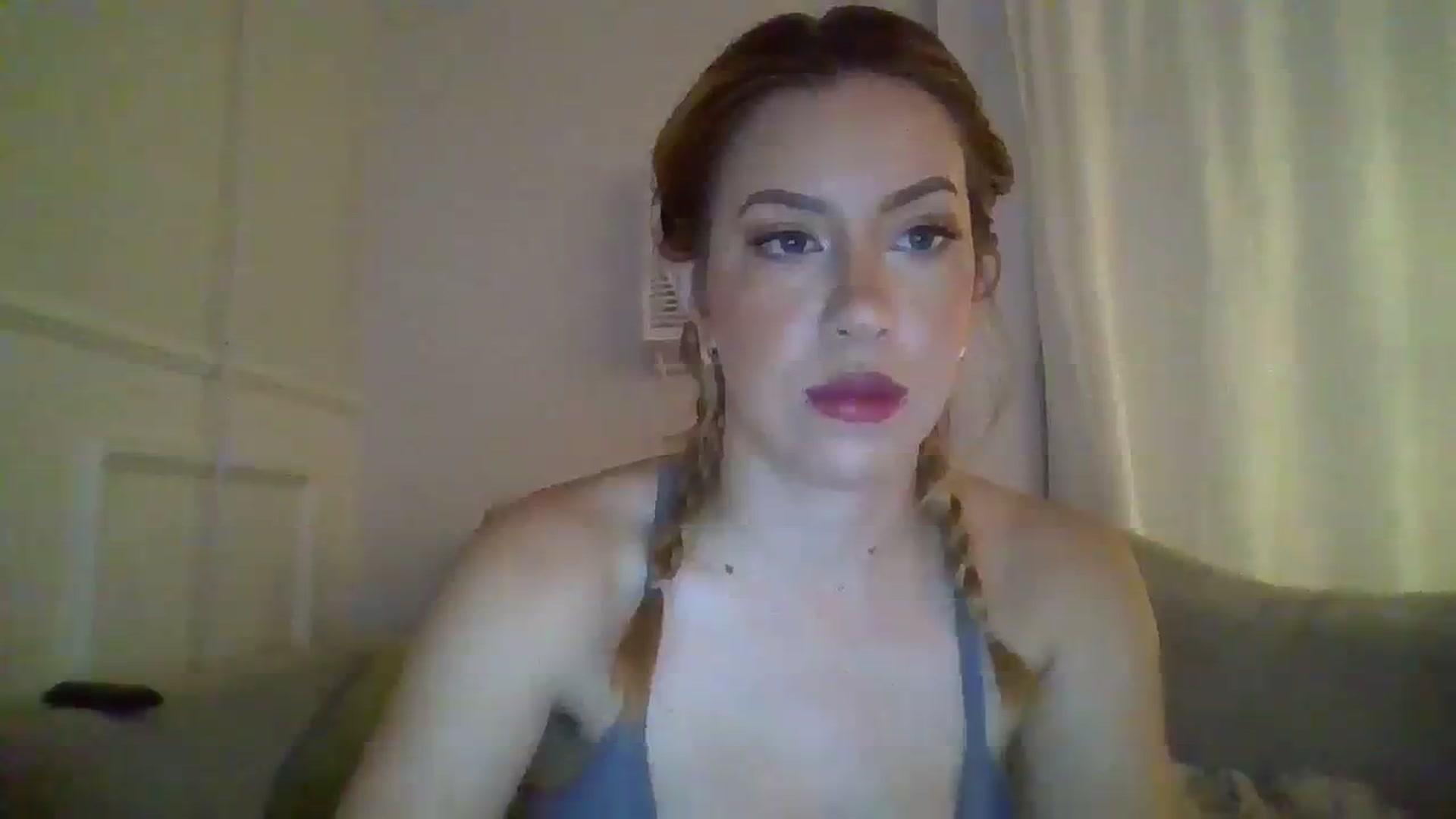 Gallery image thumbnail from SamIvery's myfreecams stream on, 12/13/2023, 06:08 image 17 of 20