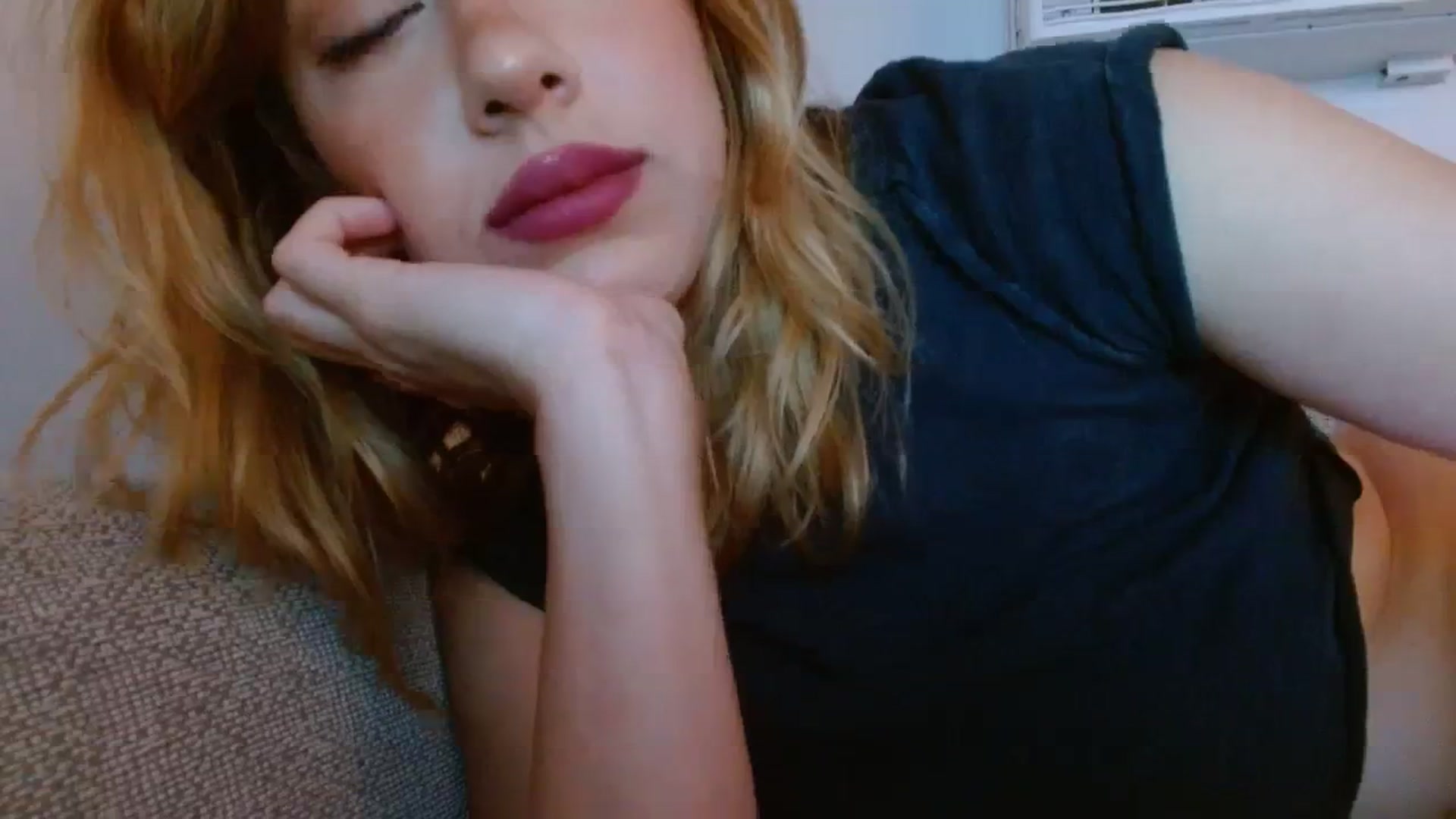 Gallery image thumbnail from SamIvery's myfreecams stream on, 01/24/2024, 06:37 image 10 of 20