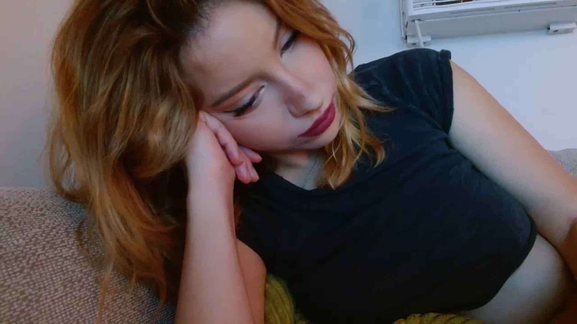 Gallery image thumbnail from SamIvery's myfreecams stream on, 01/24/2024, 06:37 image 15 of 20