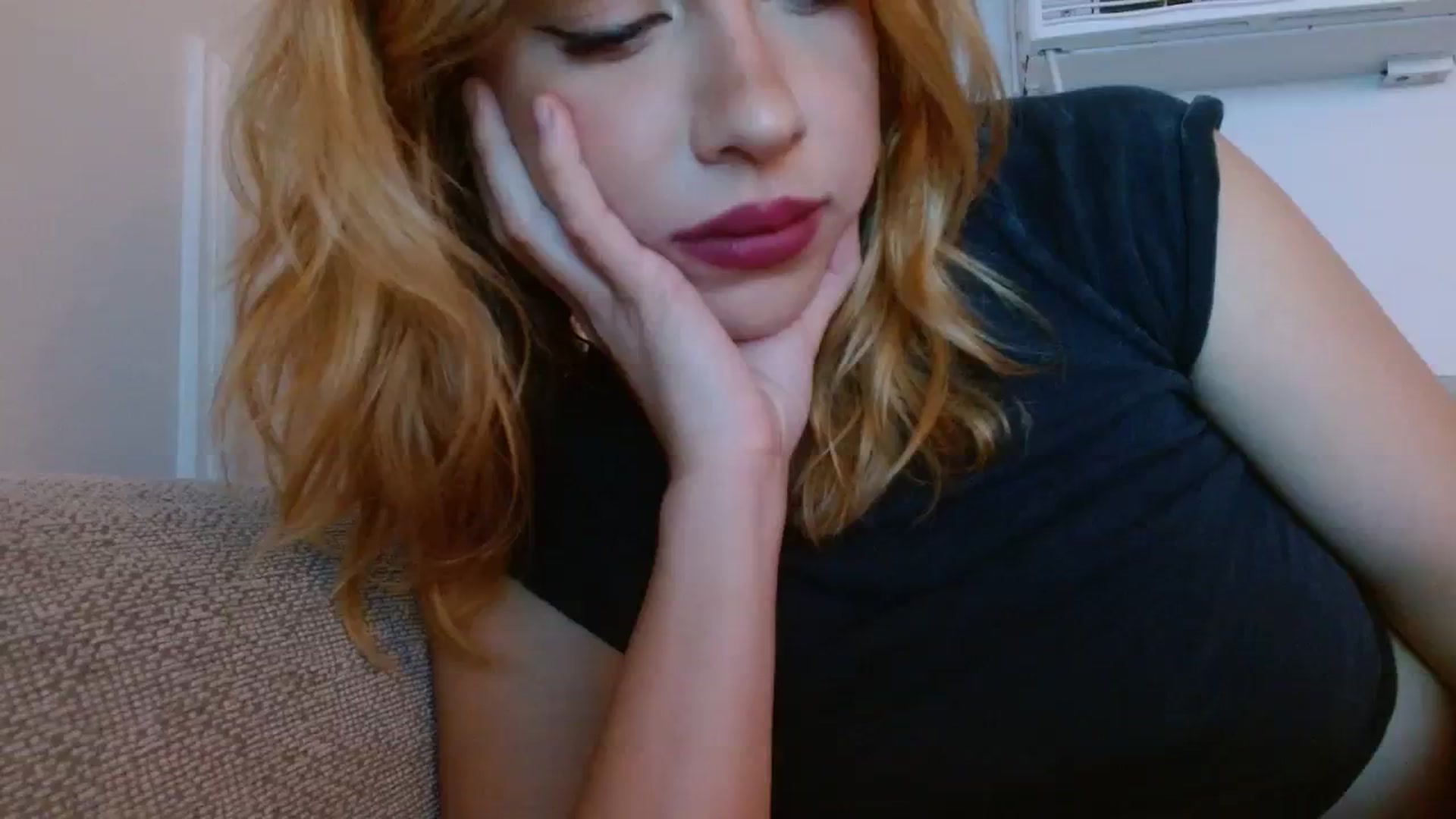 Gallery image thumbnail from SamIvery's myfreecams stream on, 01/24/2024, 06:37 image 16 of 20