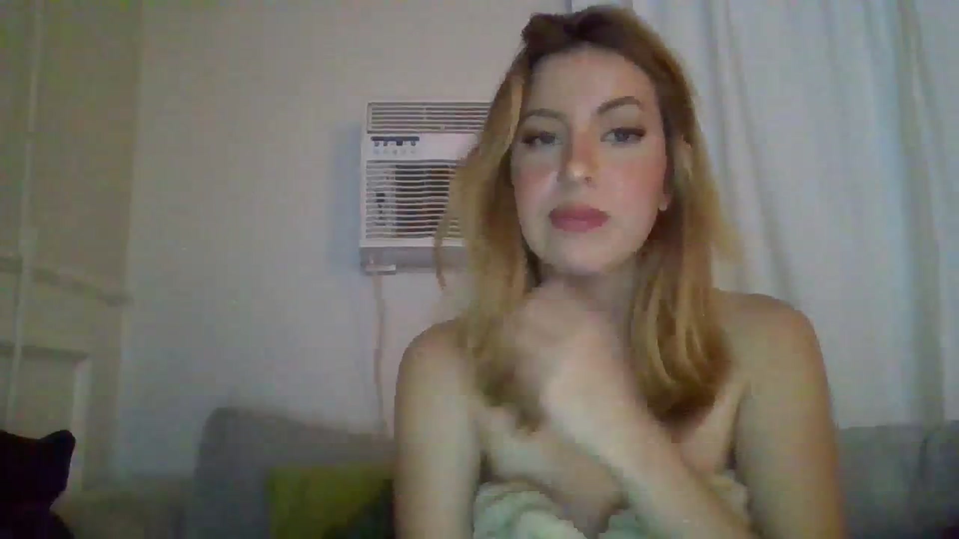 Gallery image thumbnail from SamIvery's myfreecams stream on, 01/26/2024, 06:04 image 11 of 20