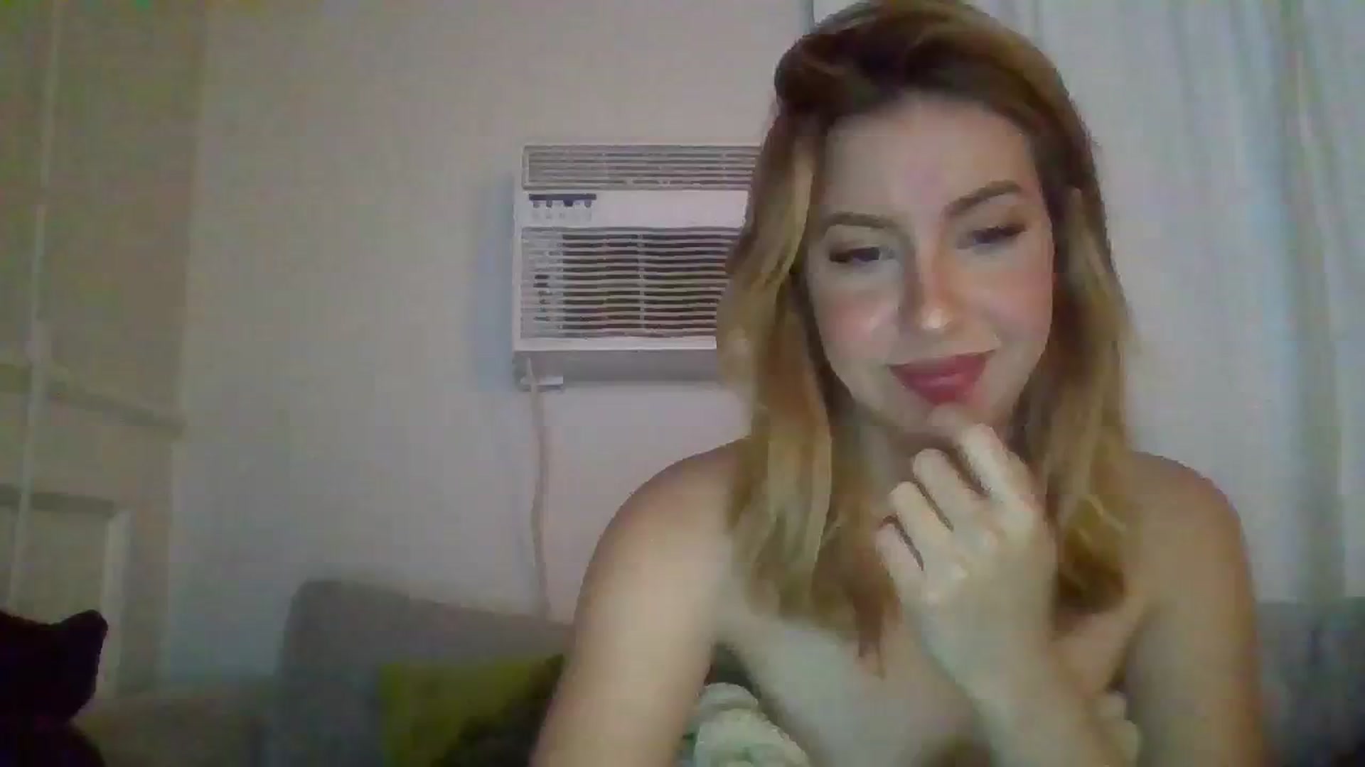 Gallery image thumbnail from SamIvery's myfreecams stream on, 01/26/2024, 06:04 image 6 of 20