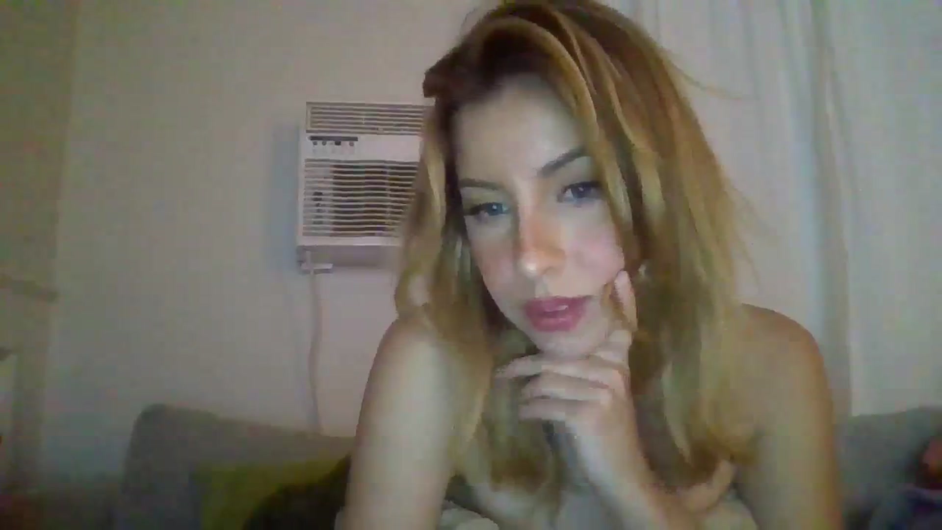 Gallery image thumbnail from SamIvery's myfreecams stream on, 01/26/2024, 06:04 image 18 of 20