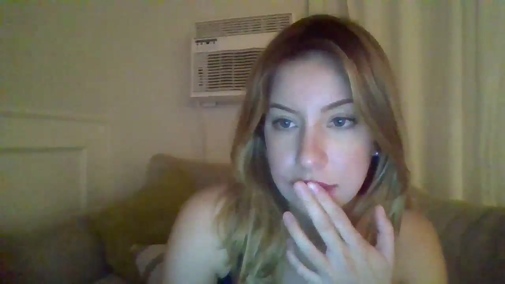 Gallery image thumbnail from SamIvery's myfreecams stream on, 03/04/2024, 06:55 image 4 of 20