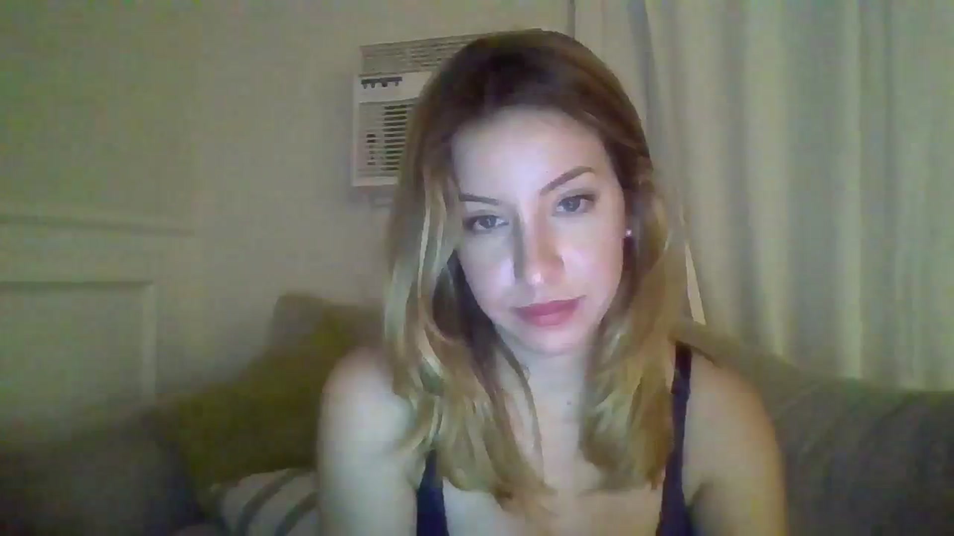 Gallery image thumbnail from SamIvery's myfreecams stream on, 03/04/2024, 06:55 image 17 of 20