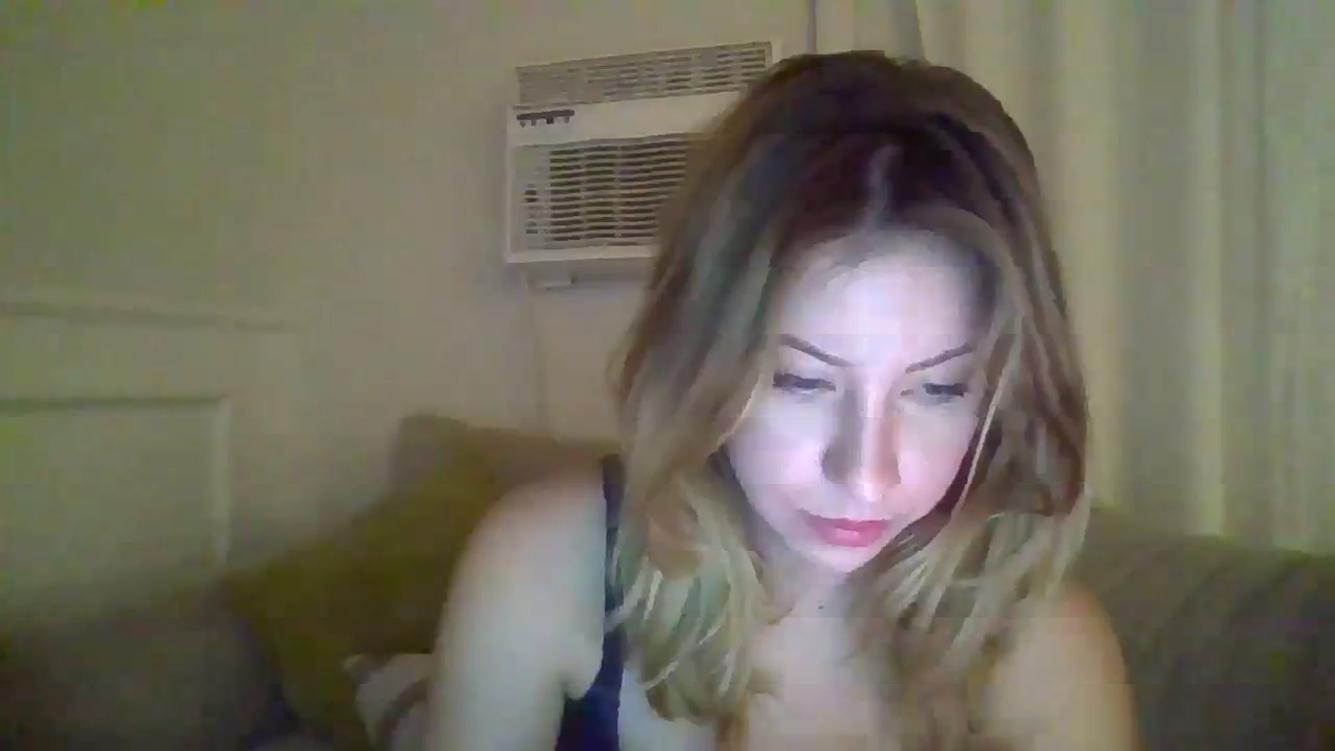 Gallery image thumbnail from SamIvery's myfreecams stream on, 03/04/2024, 06:55 image 5 of 20