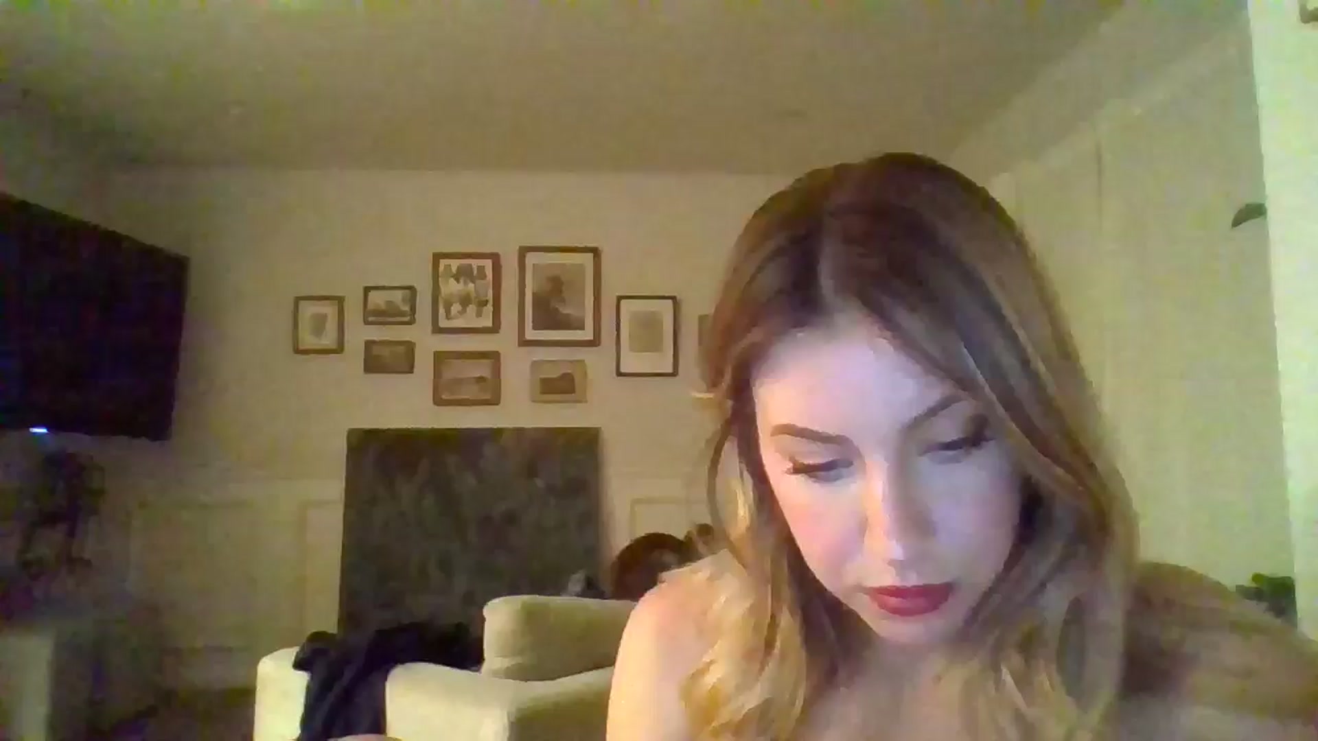 Gallery image thumbnail from SamIvery's myfreecams stream on, 04/25/2024, 06:20 image 16 of 20