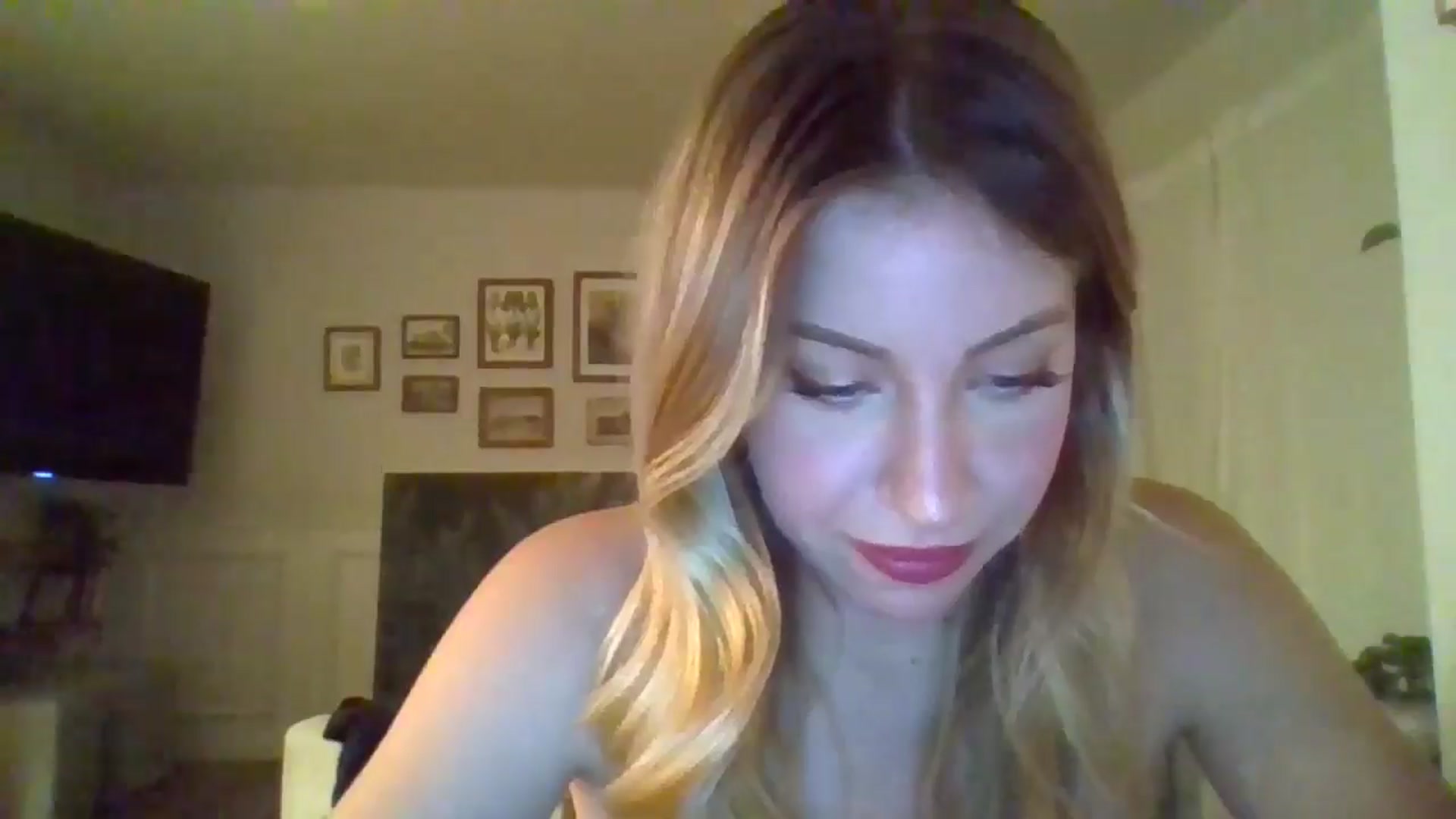 Gallery image thumbnail from SamIvery's myfreecams stream on, 04/25/2024, 06:20 image 5 of 20