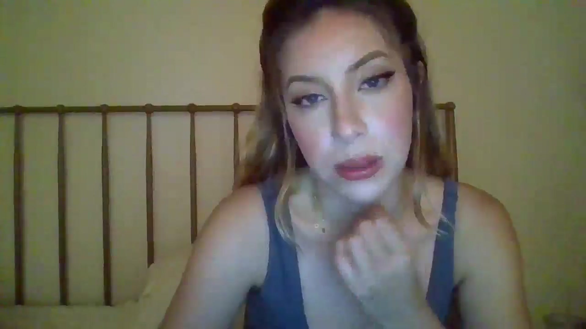 Gallery image thumbnail from SamIvery's myfreecams stream on, 05/03/2024, 04:31 image 14 of 20