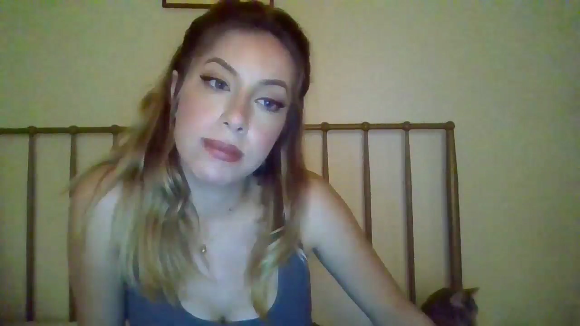 Gallery image thumbnail from SamIvery's myfreecams stream on, 05/03/2024, 04:31 image 19 of 20