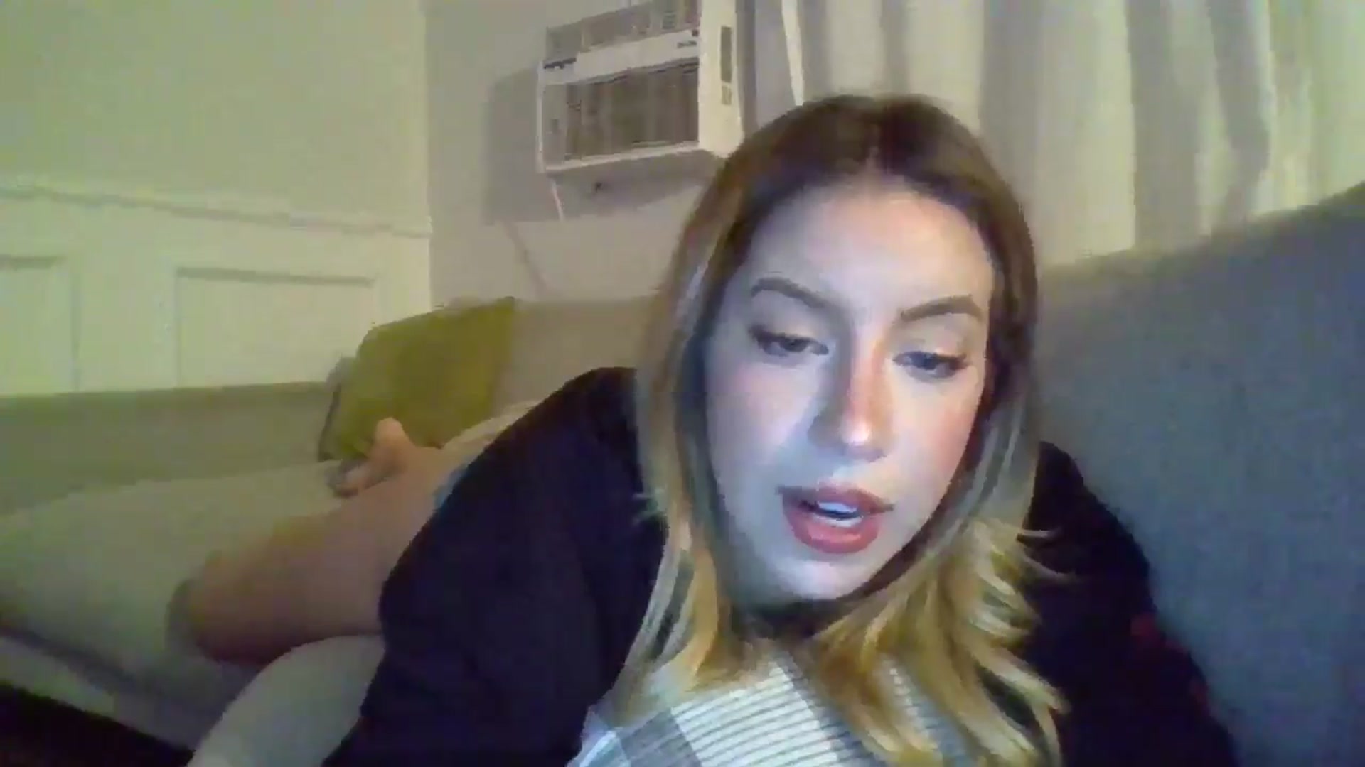Gallery image thumbnail from SamIvery's myfreecams stream on, 05/07/2024, 04:11 image 15 of 20
