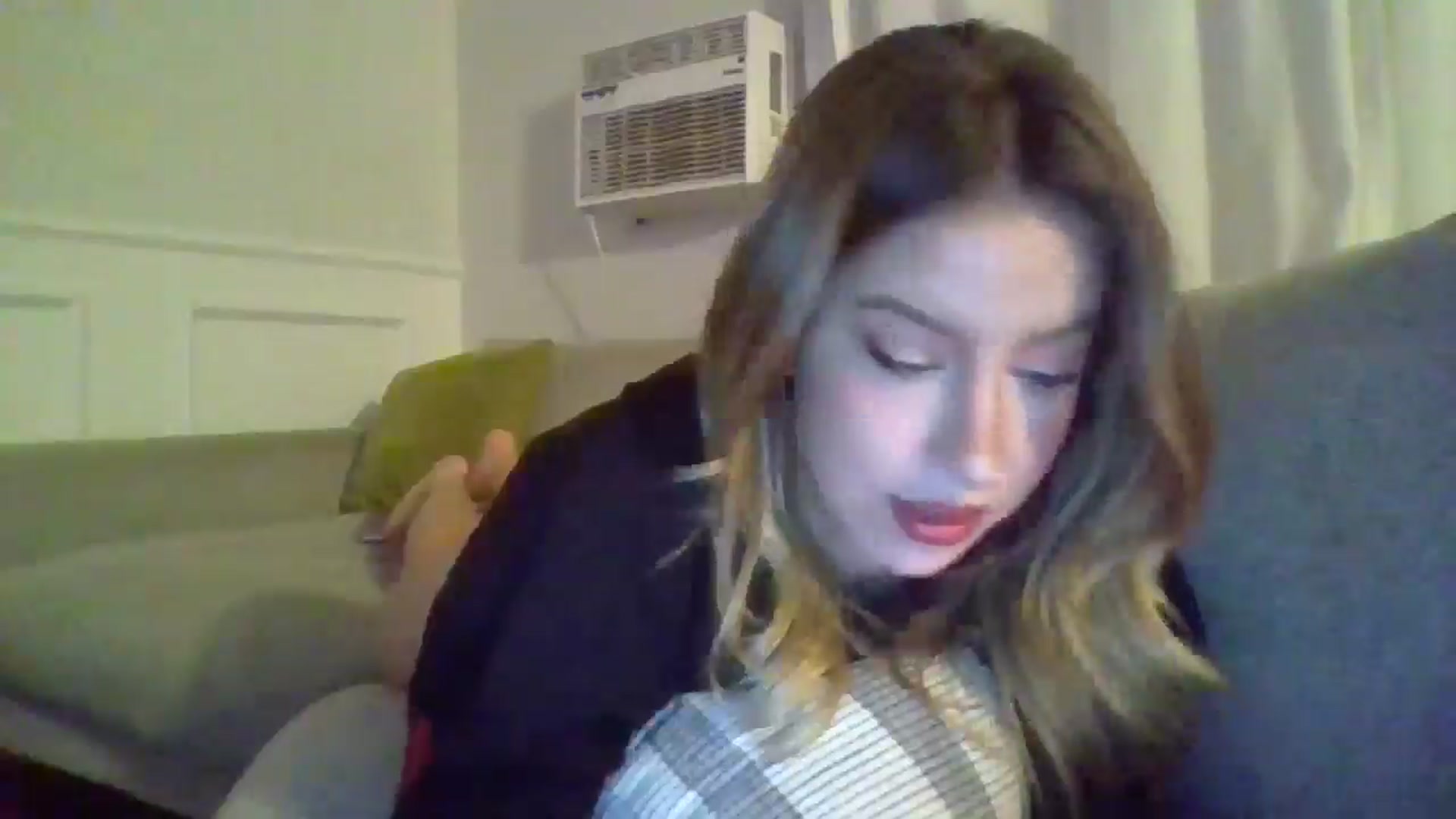 Gallery image thumbnail from SamIvery's myfreecams stream on, 05/07/2024, 04:11 image 13 of 20