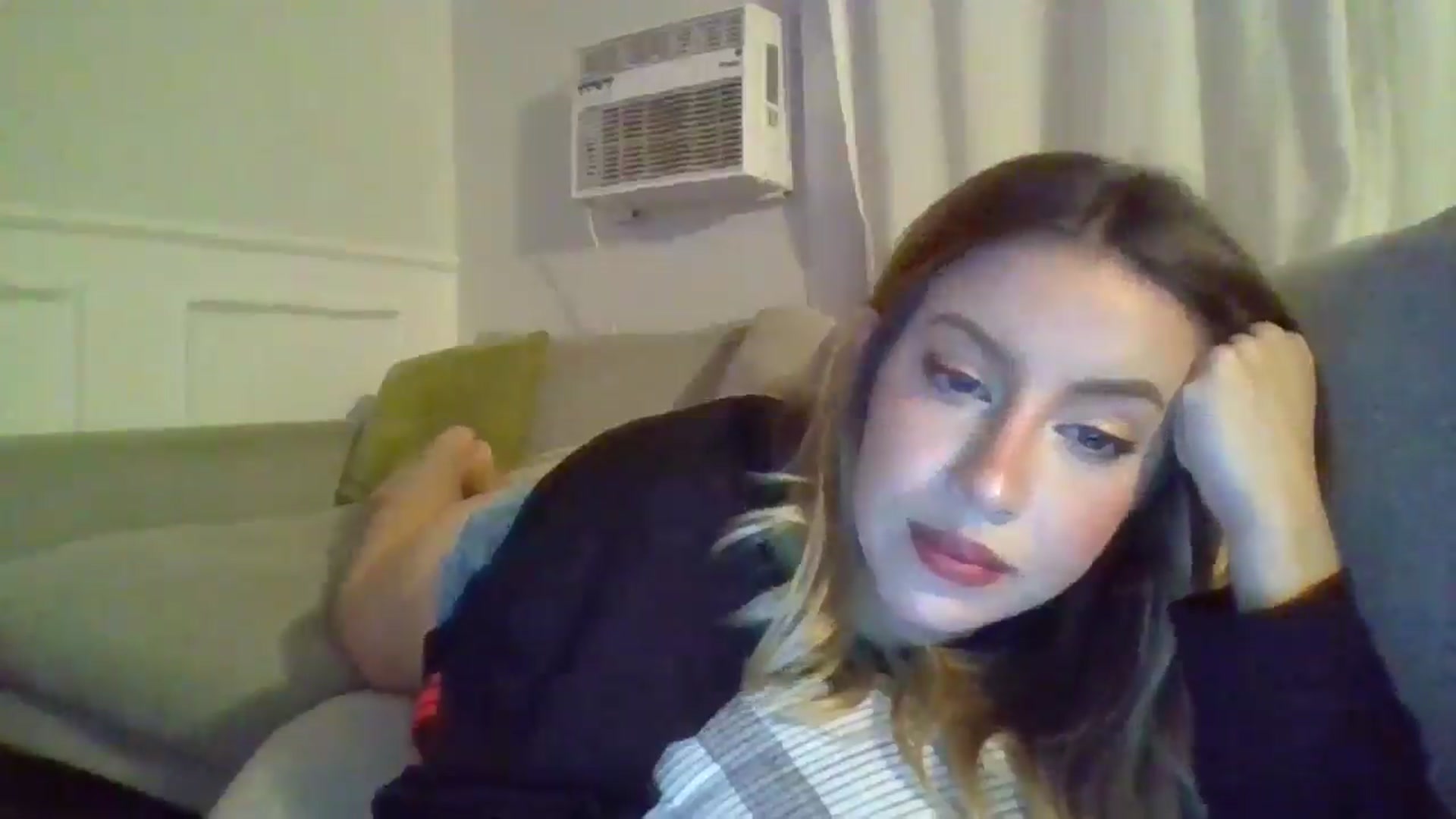 Gallery image thumbnail from SamIvery's myfreecams stream on, 05/07/2024, 04:11 image 17 of 20