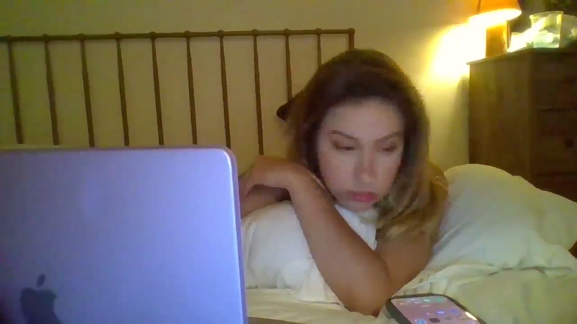 Gallery image thumbnail from SamIvery's myfreecams stream on, 05/09/2024, 06:05 image 12 of 20